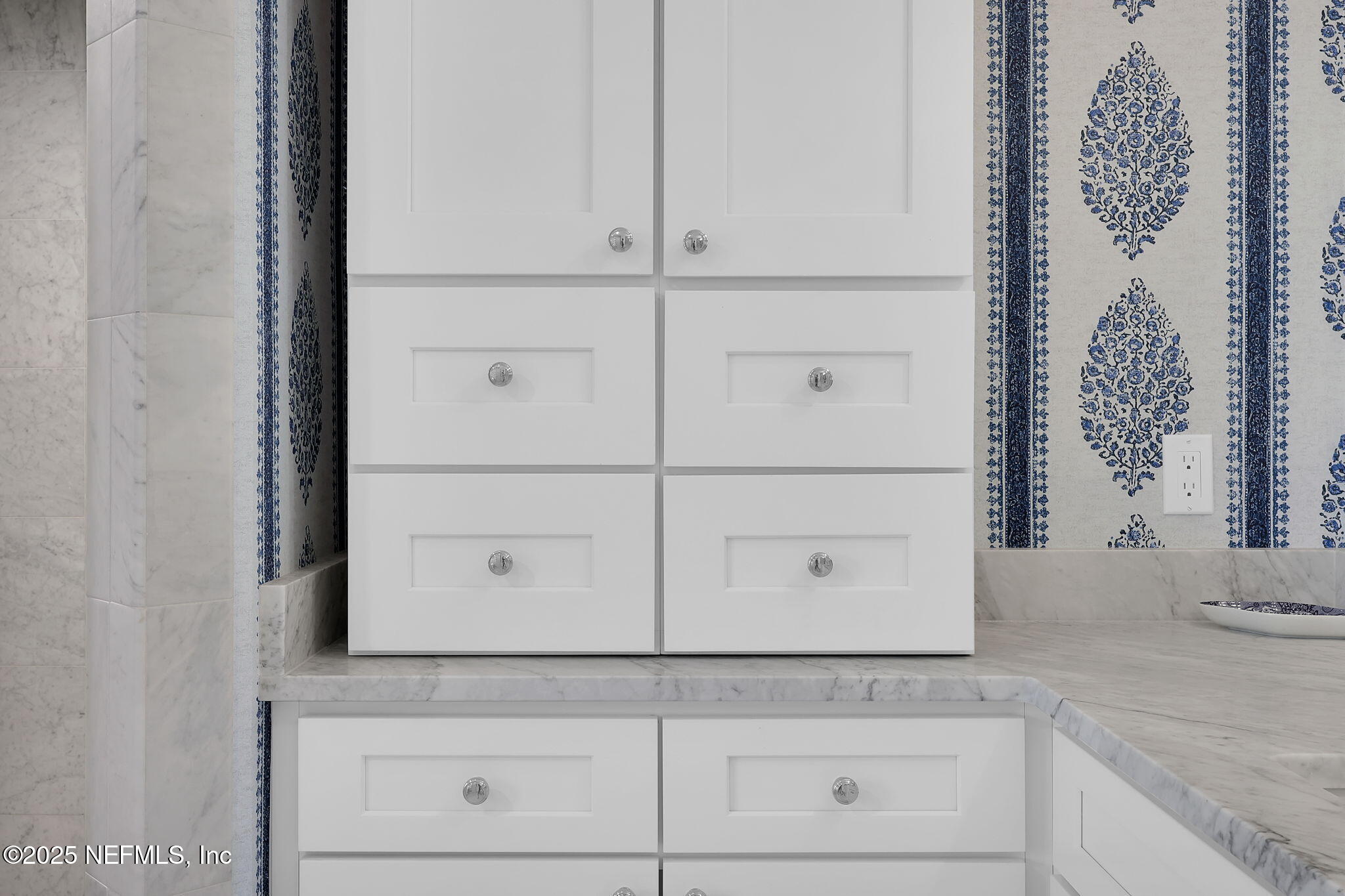 101 ROYAL LAGOON Court