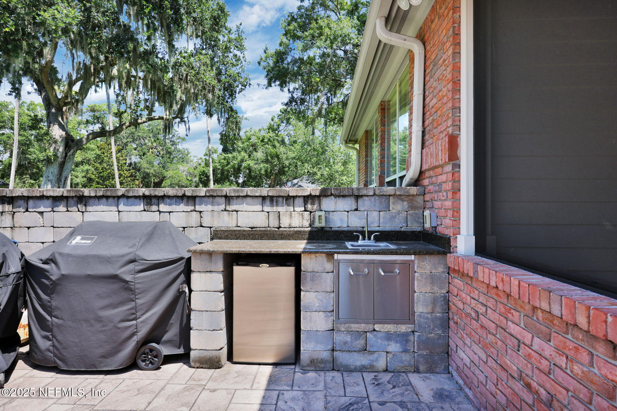 101 ROYAL LAGOON Court