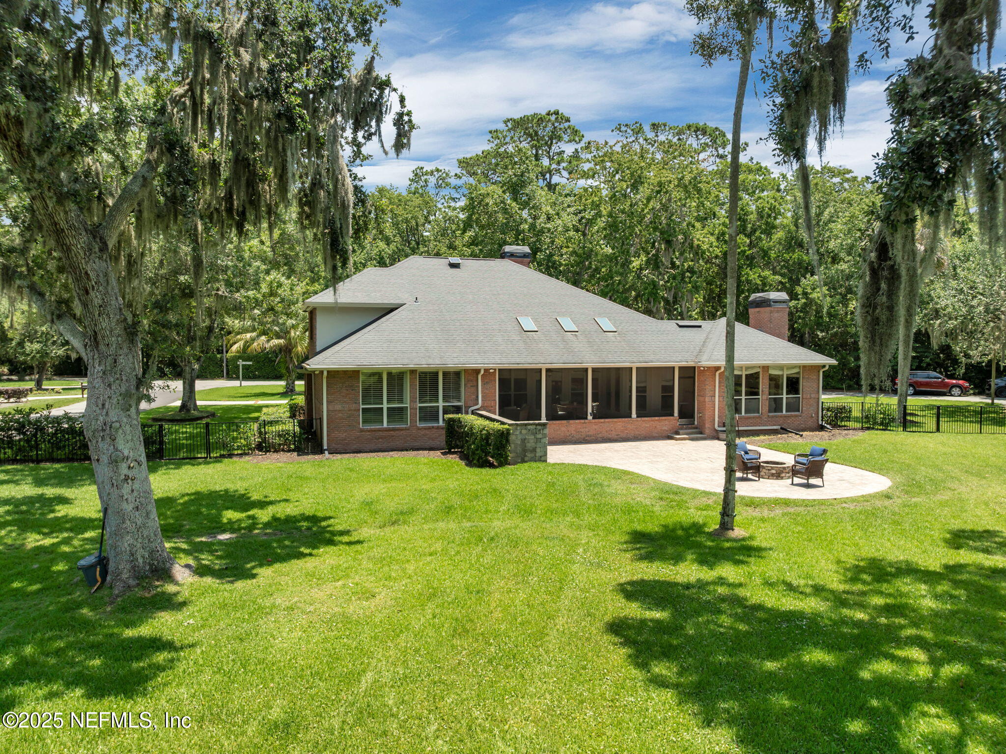 101 ROYAL LAGOON Court