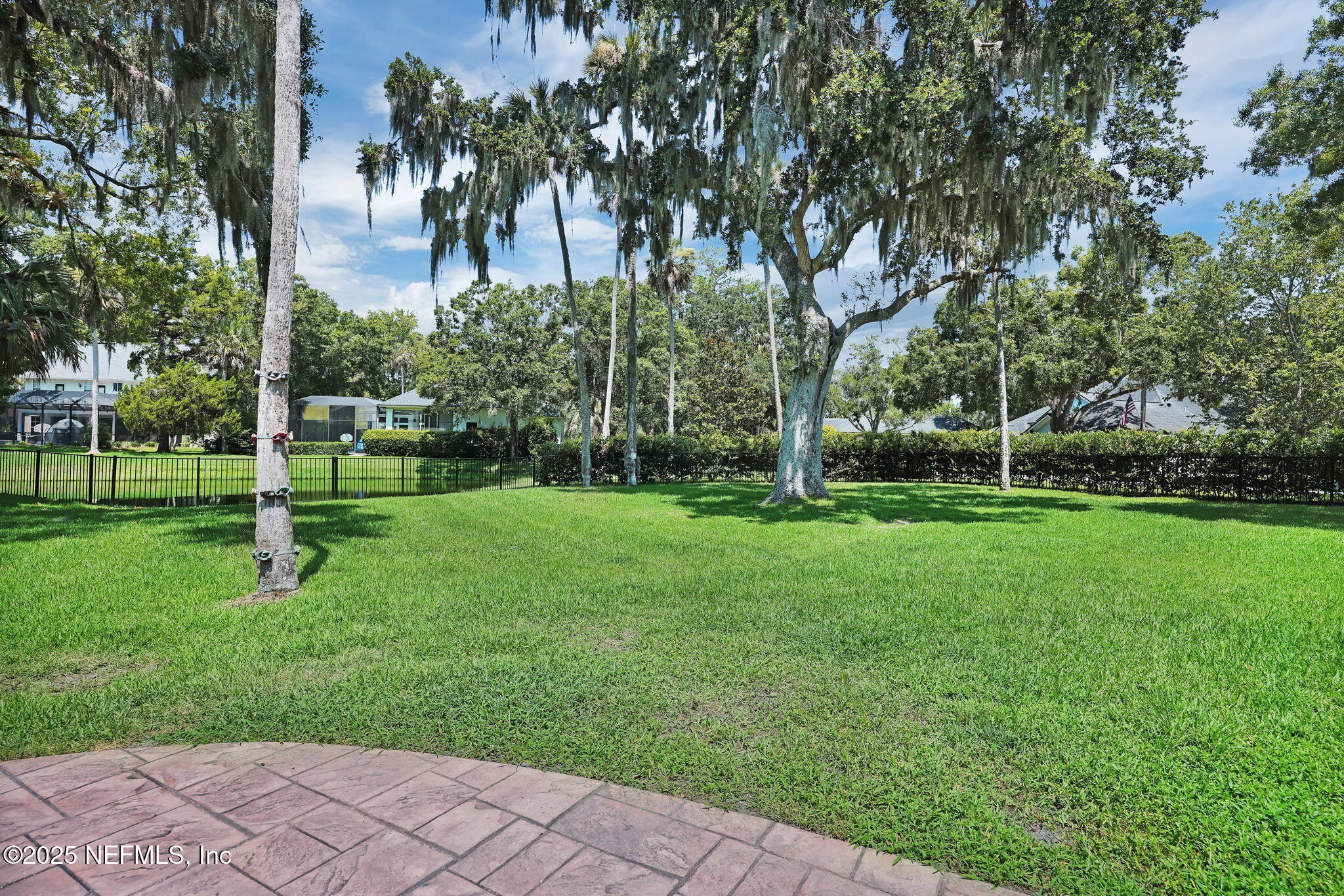 101 ROYAL LAGOON Court