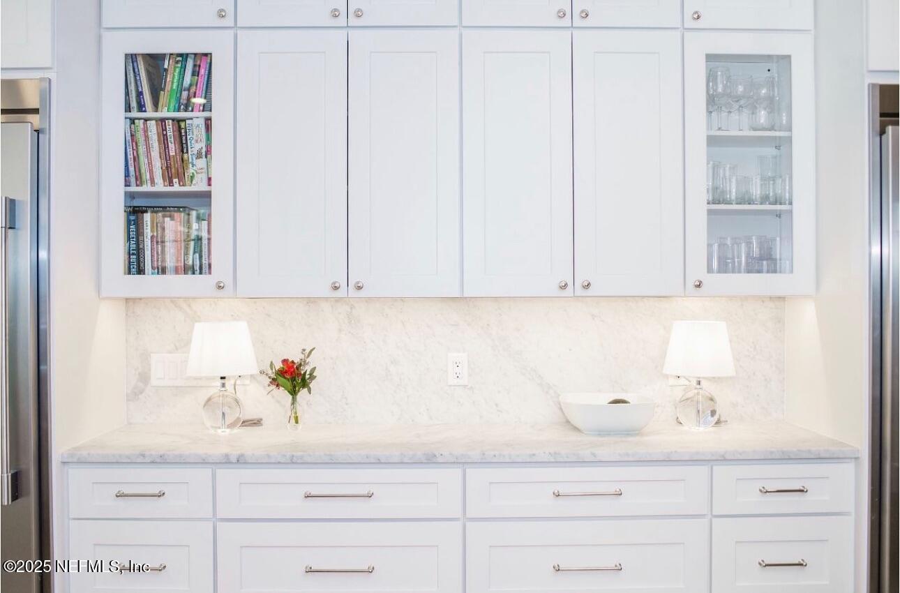 101 ROYAL LAGOON Court