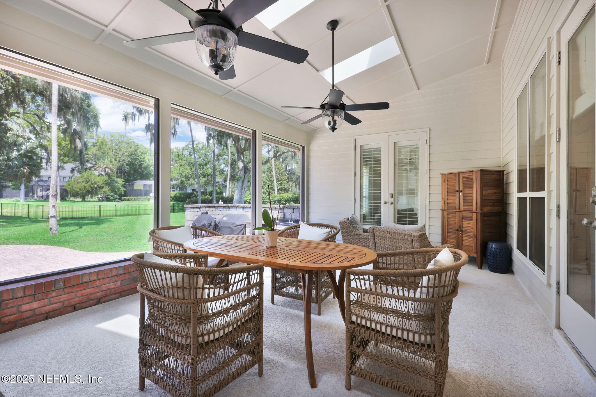 101 ROYAL LAGOON Court