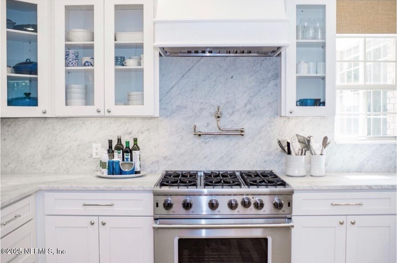 101 ROYAL LAGOON Court