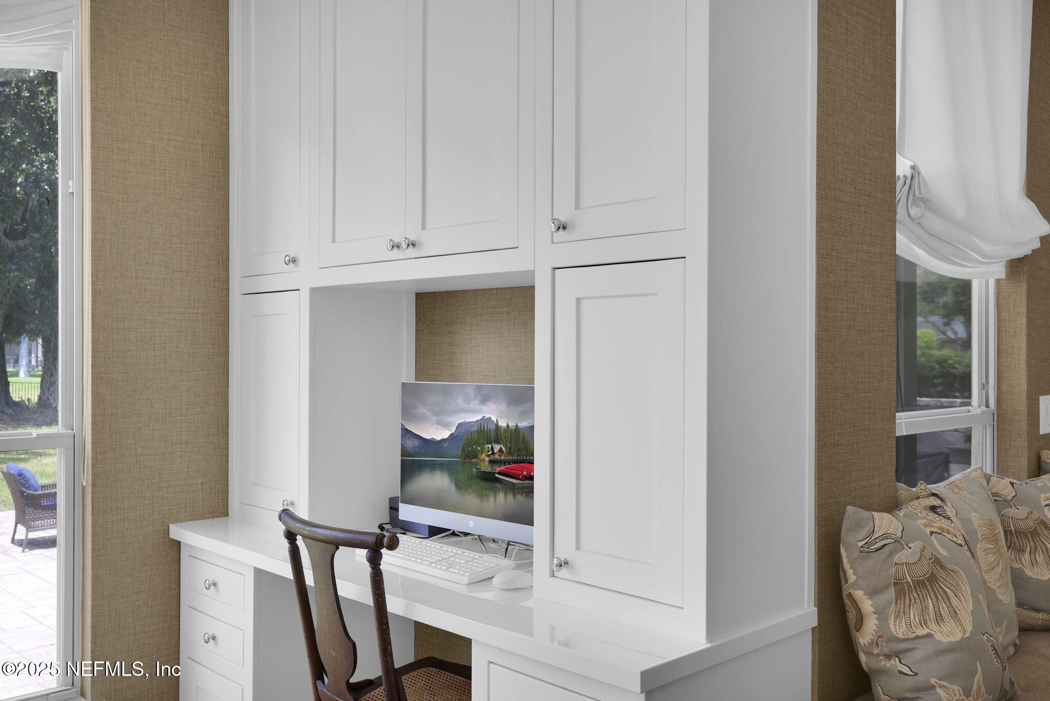 101 ROYAL LAGOON Court