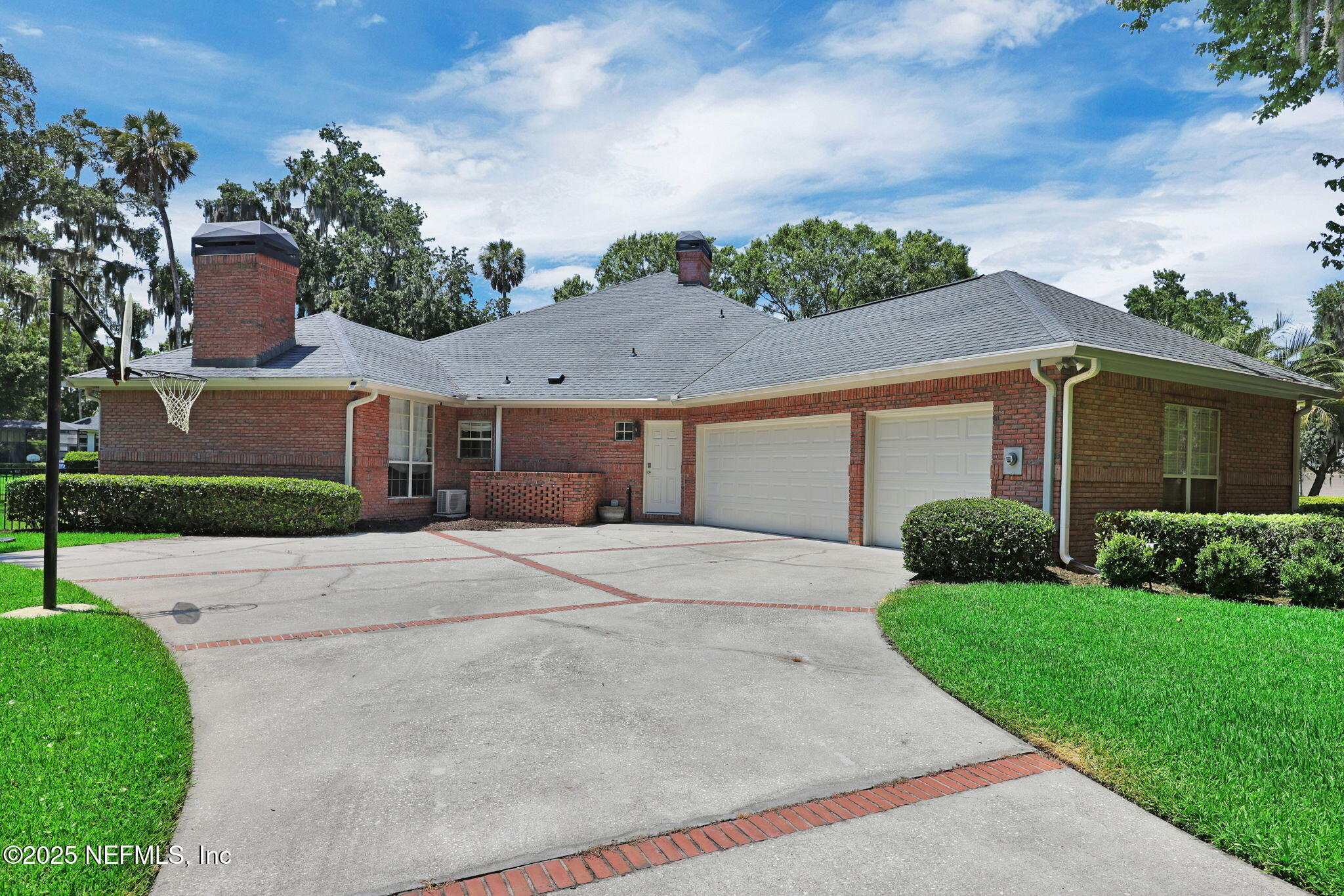 101 ROYAL LAGOON Court