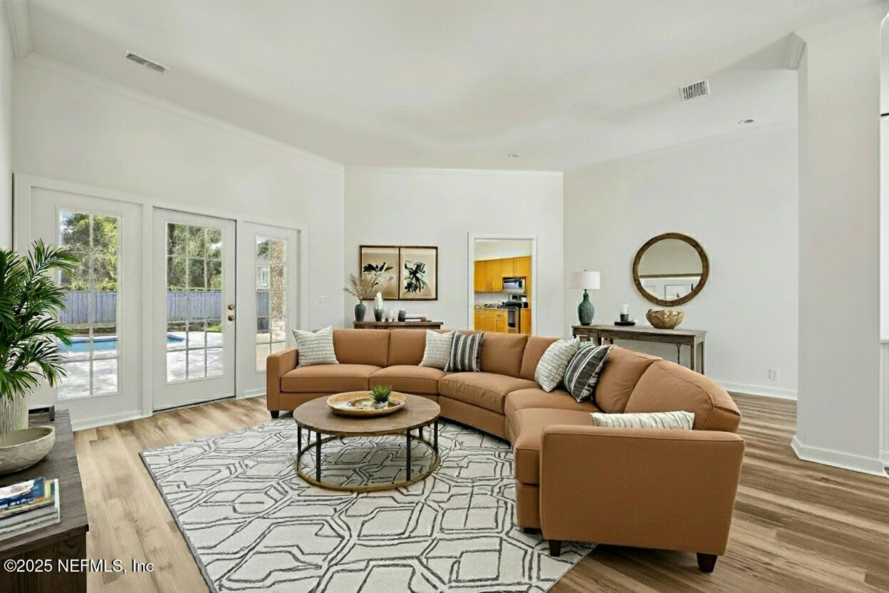 2421 HAWKCREST Drive E, St. Johns