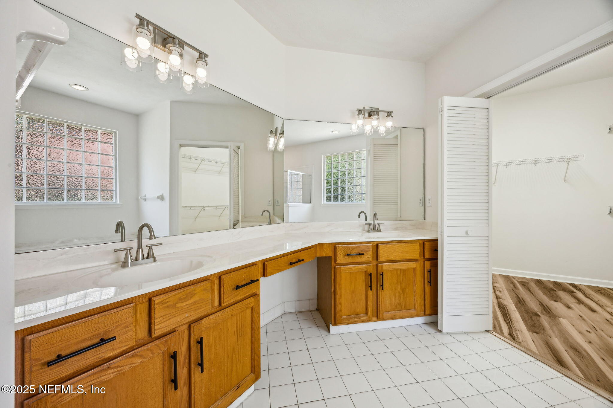 2421 HAWKCREST Drive E, St. Johns