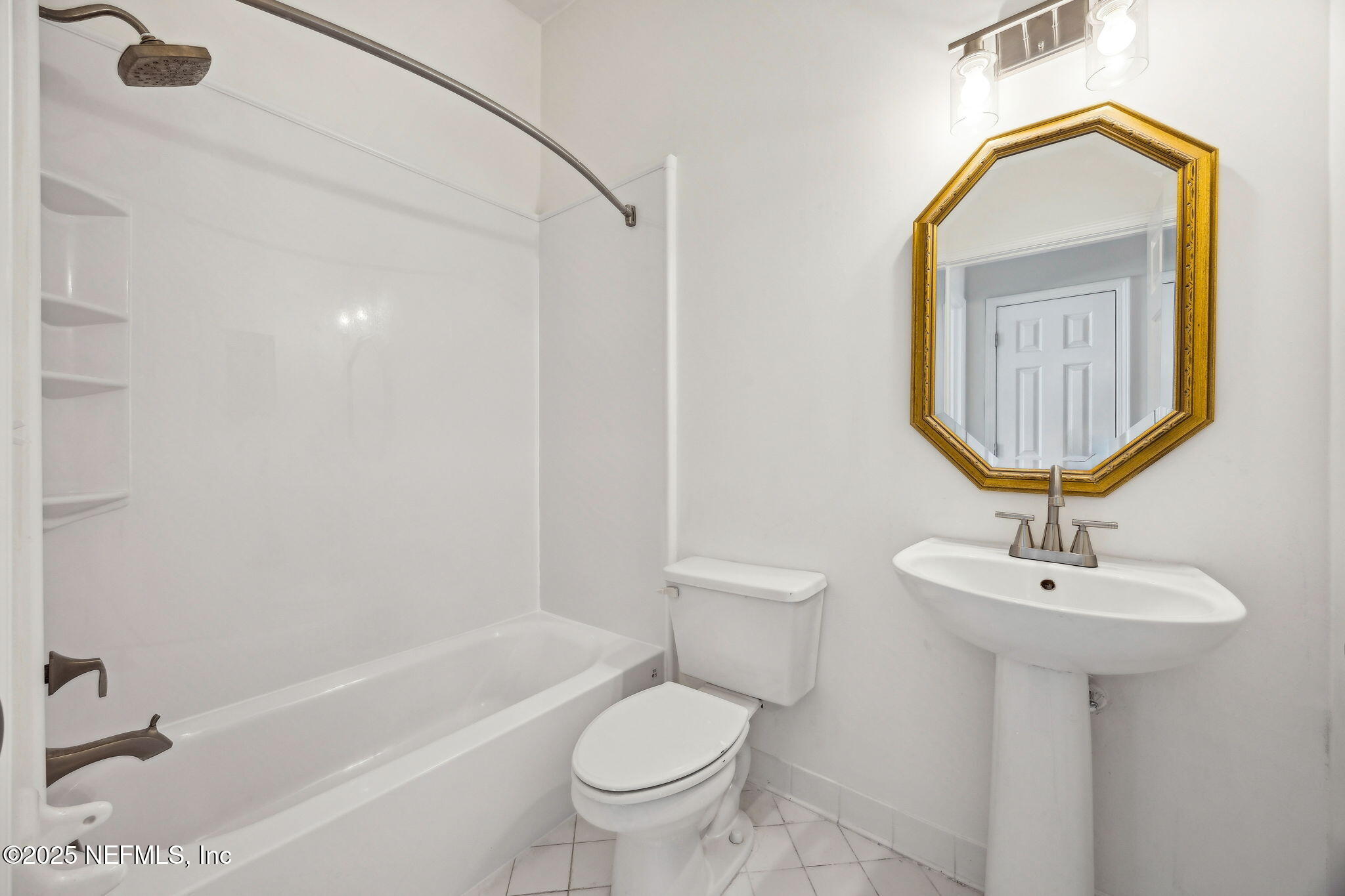 2421 HAWKCREST Drive E, St. Johns