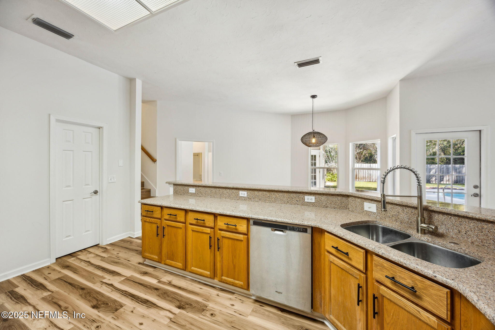 2421 HAWKCREST Drive E, St. Johns