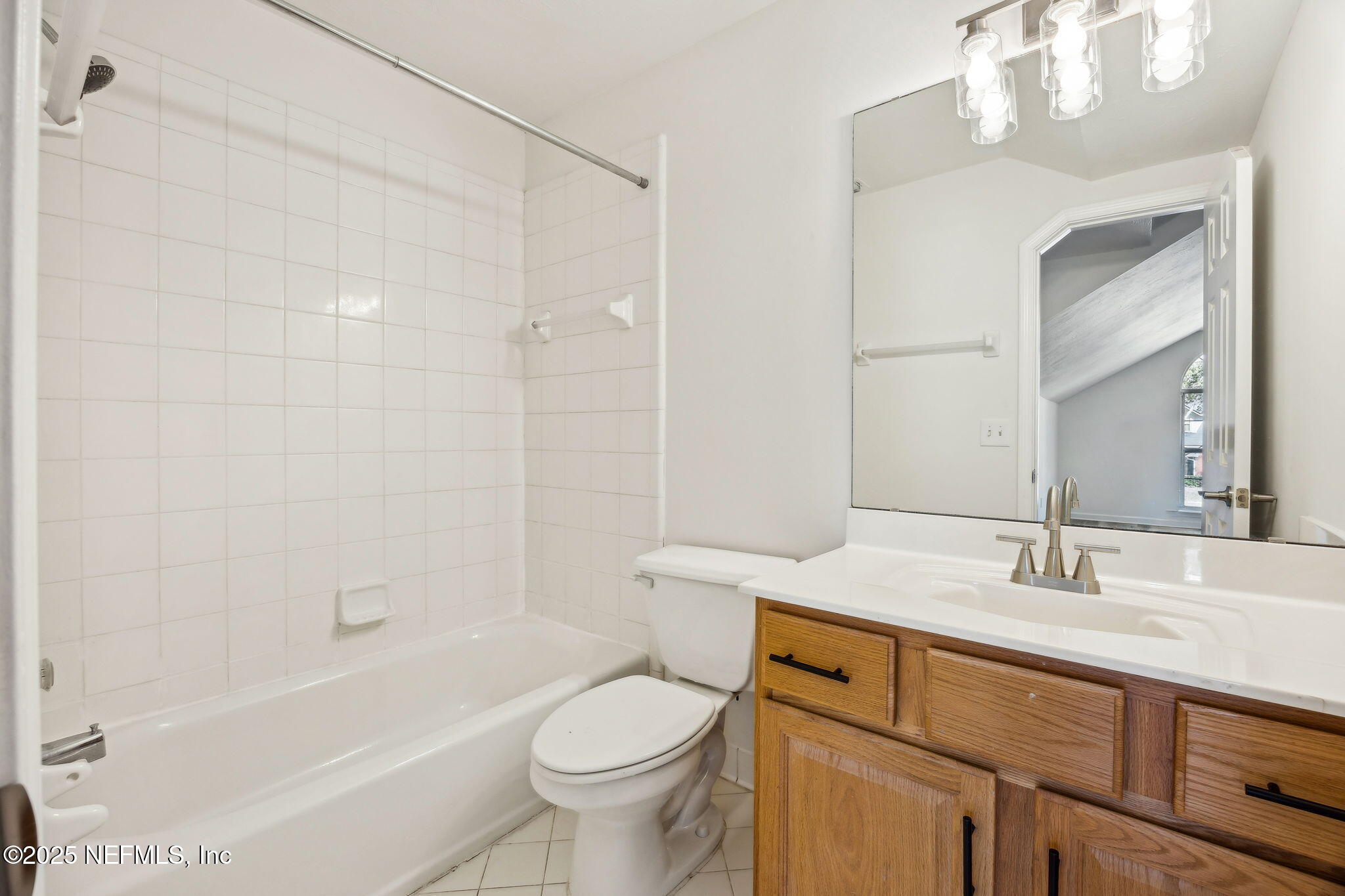 2421 HAWKCREST Drive E, St. Johns