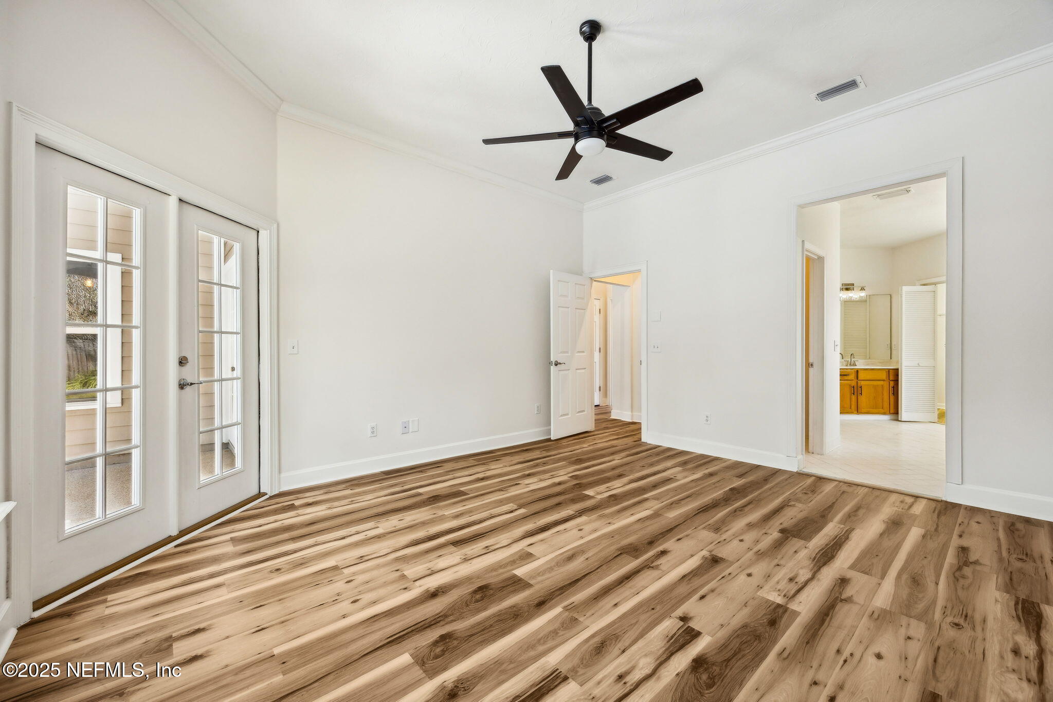 2421 HAWKCREST Drive E, St. Johns