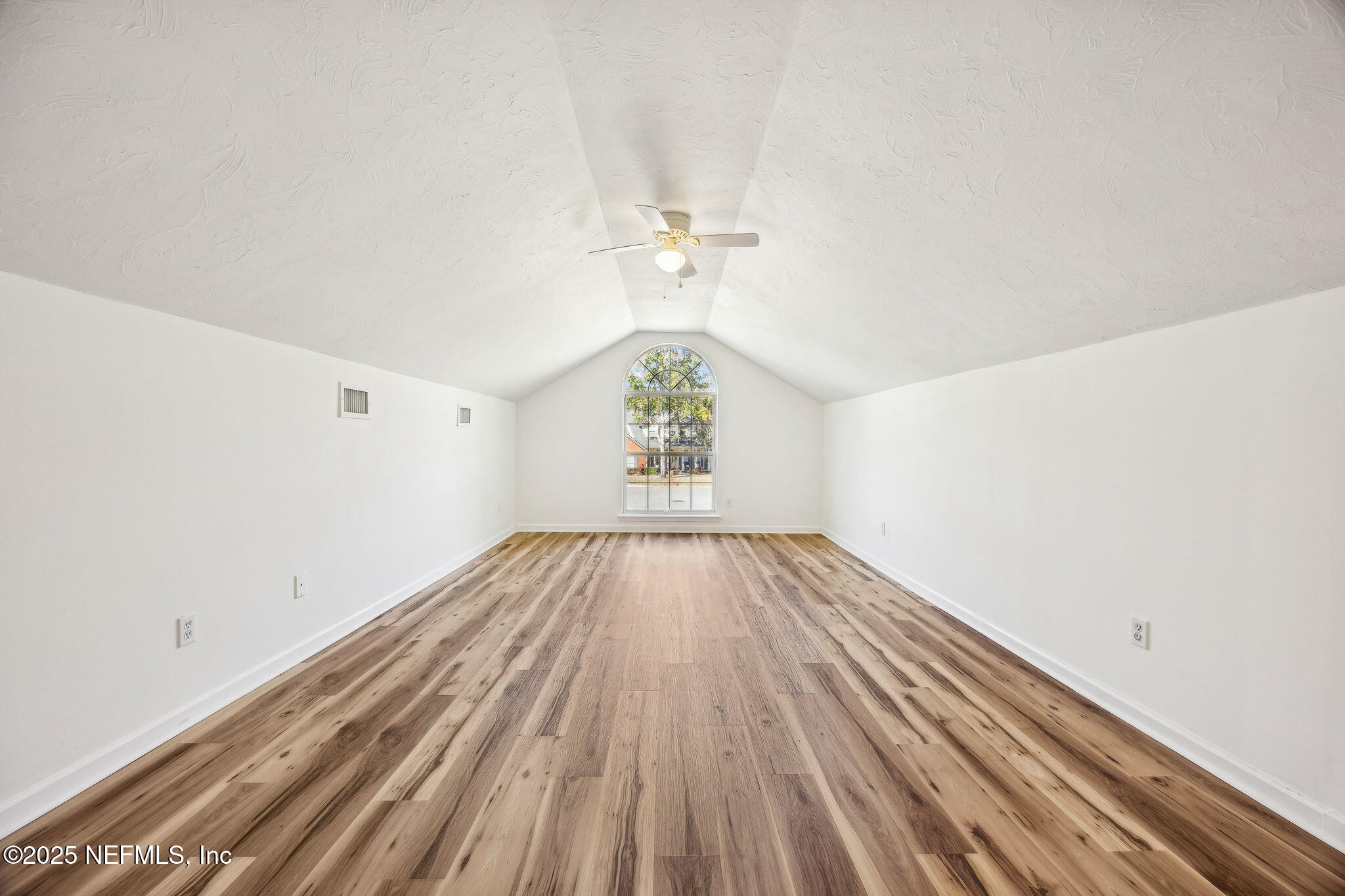 2421 HAWKCREST Drive E, St. Johns