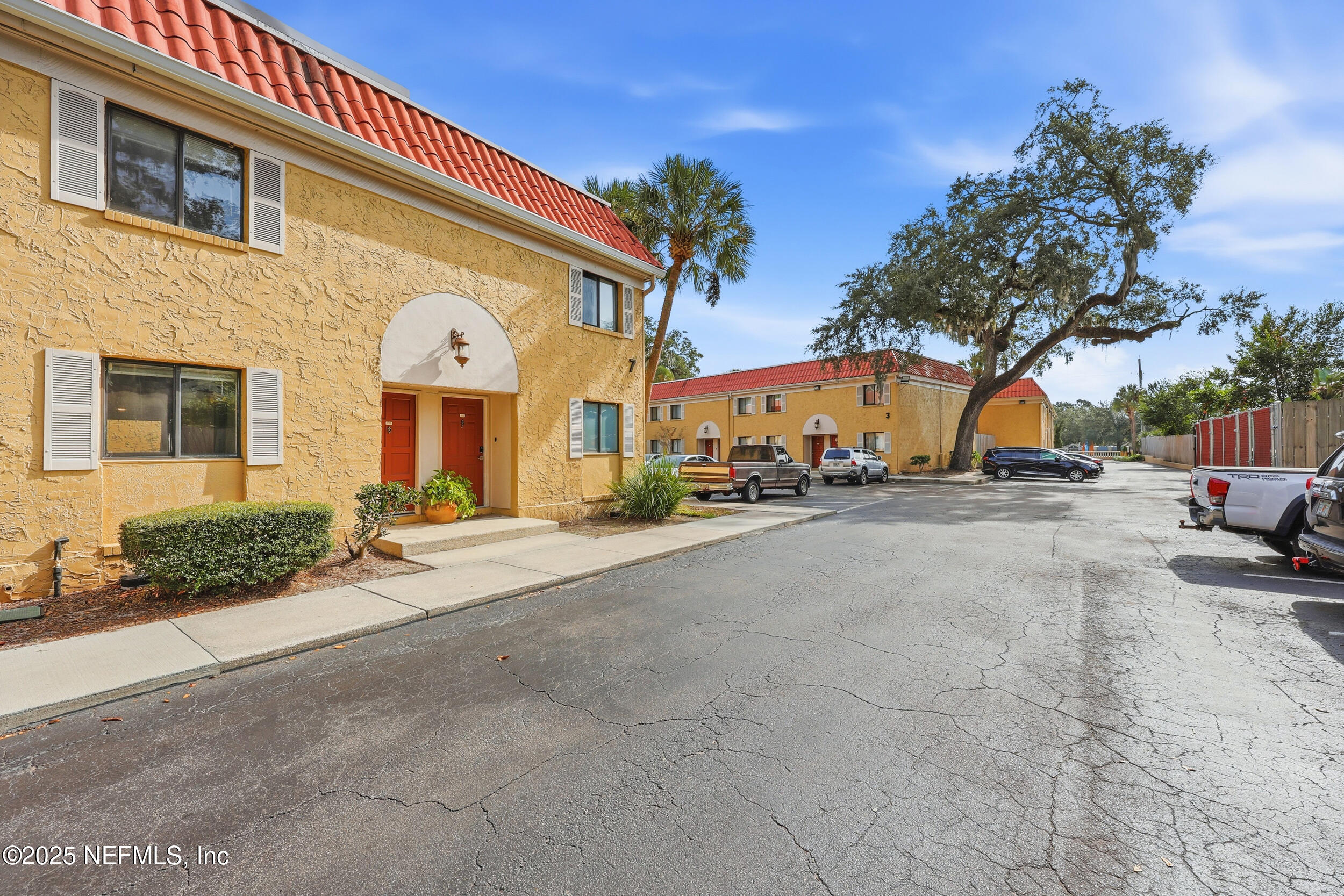 5811 ATLANTIC Boulevard 229