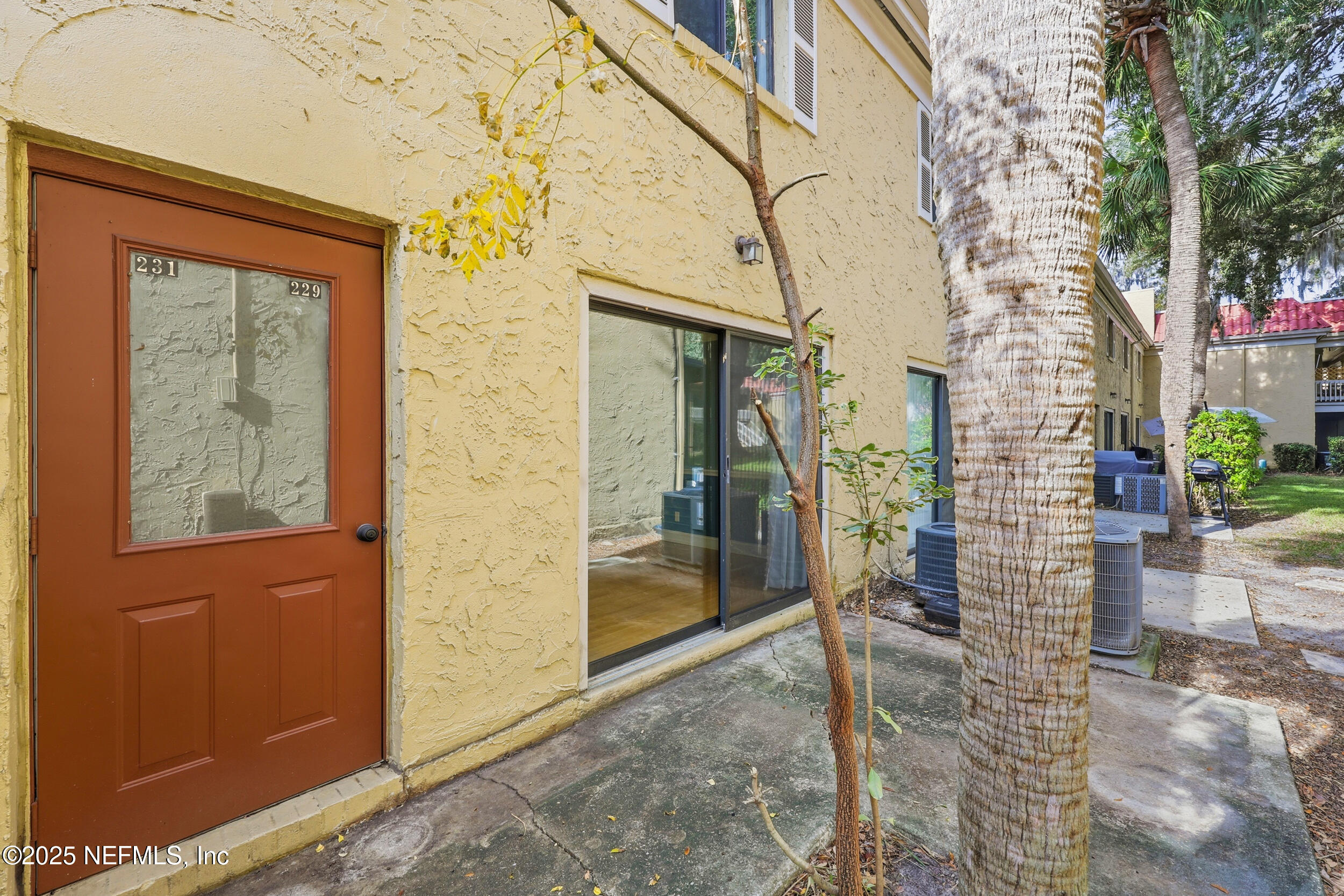 5811 ATLANTIC Boulevard 229