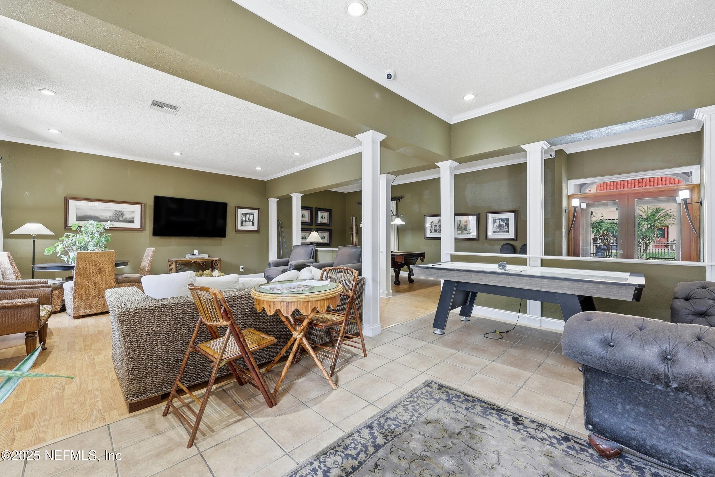 5811 ATLANTIC Boulevard 229