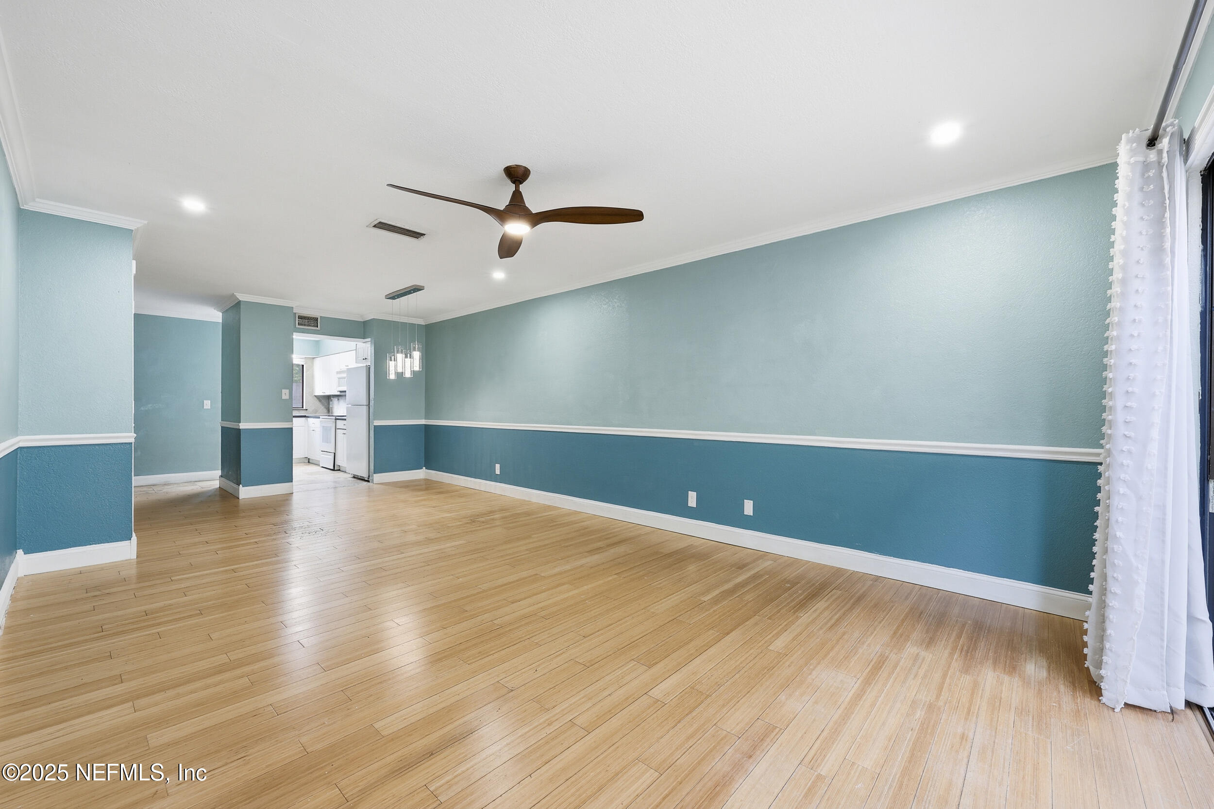 5811 ATLANTIC Boulevard 229