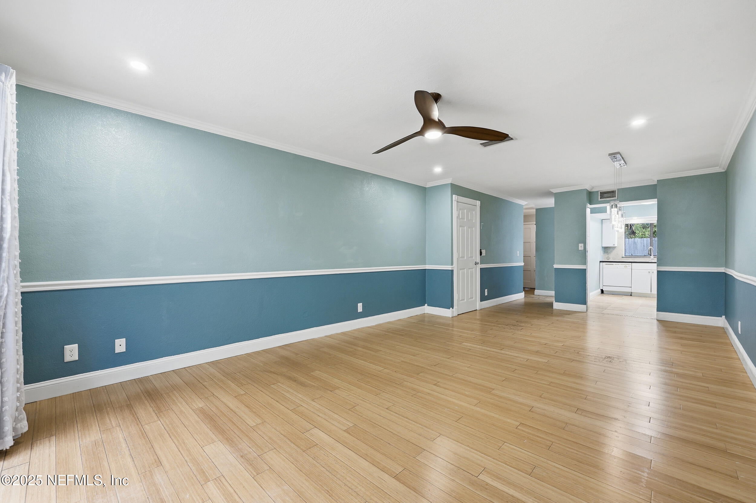 5811 ATLANTIC Boulevard 229