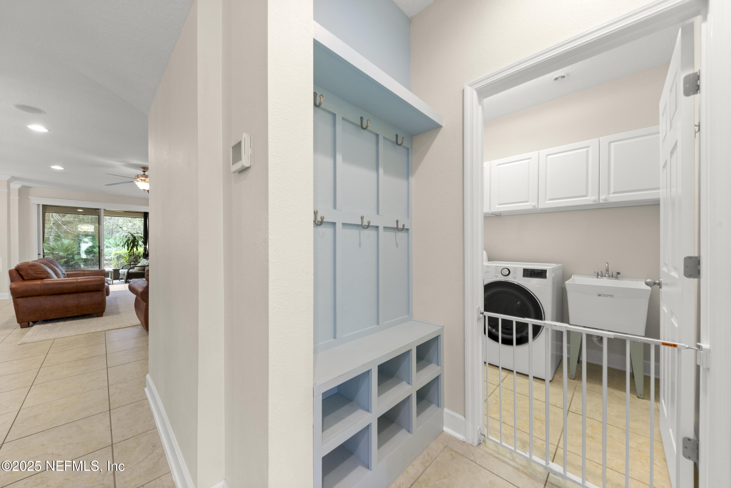 61 TAYLOR RIDGE Avenue