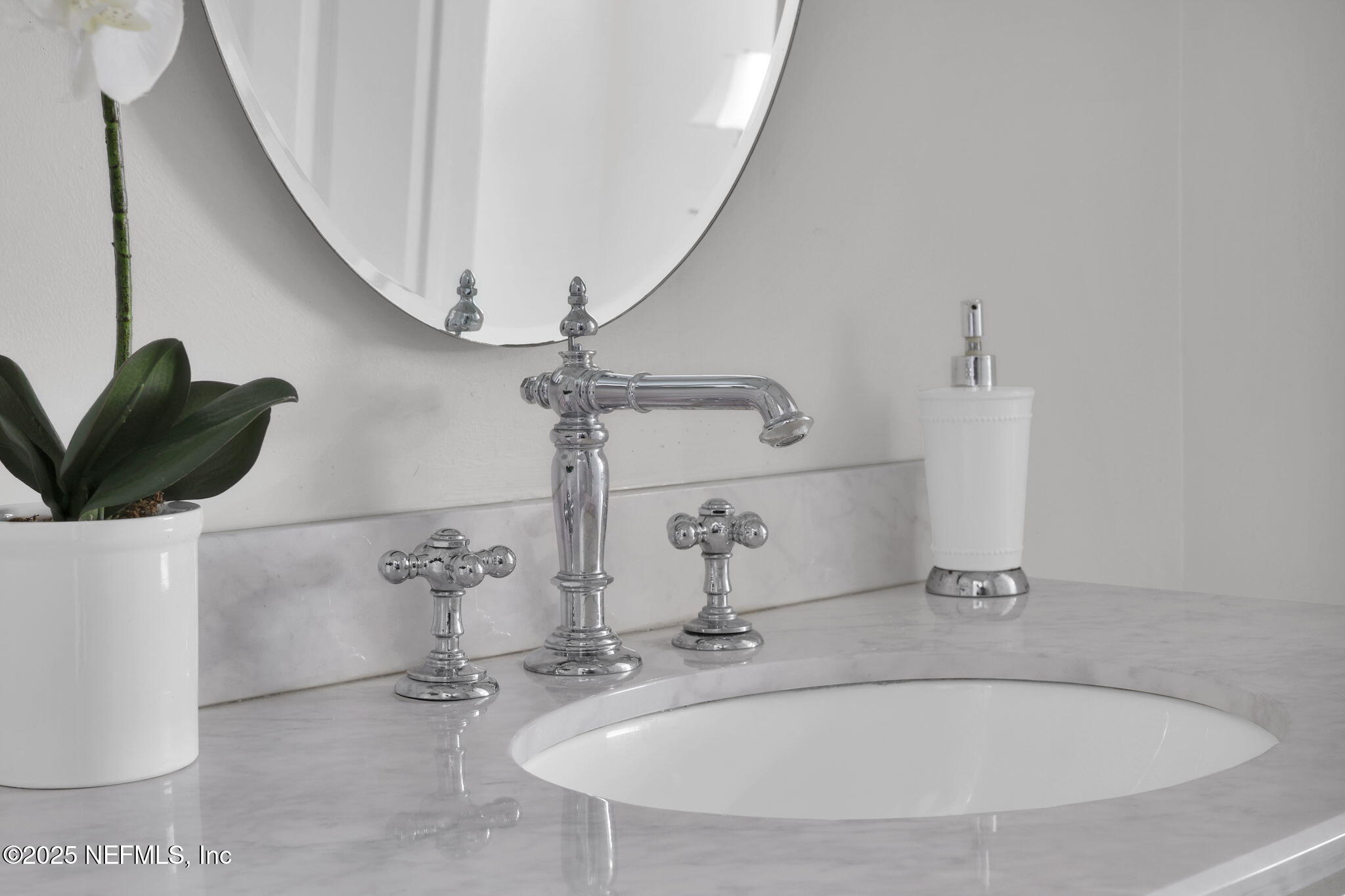 58 DOLPHIN Boulevard E