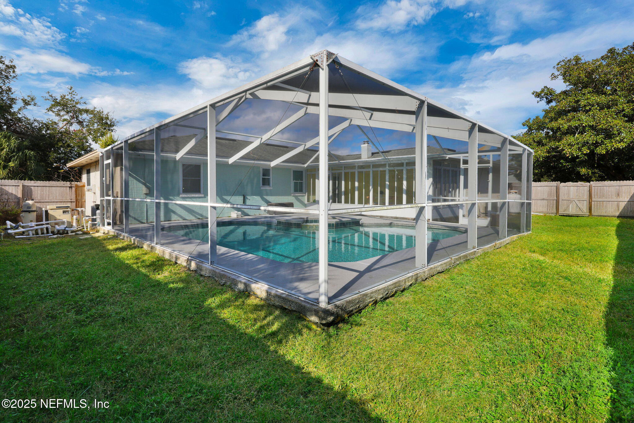 58 DOLPHIN Boulevard E