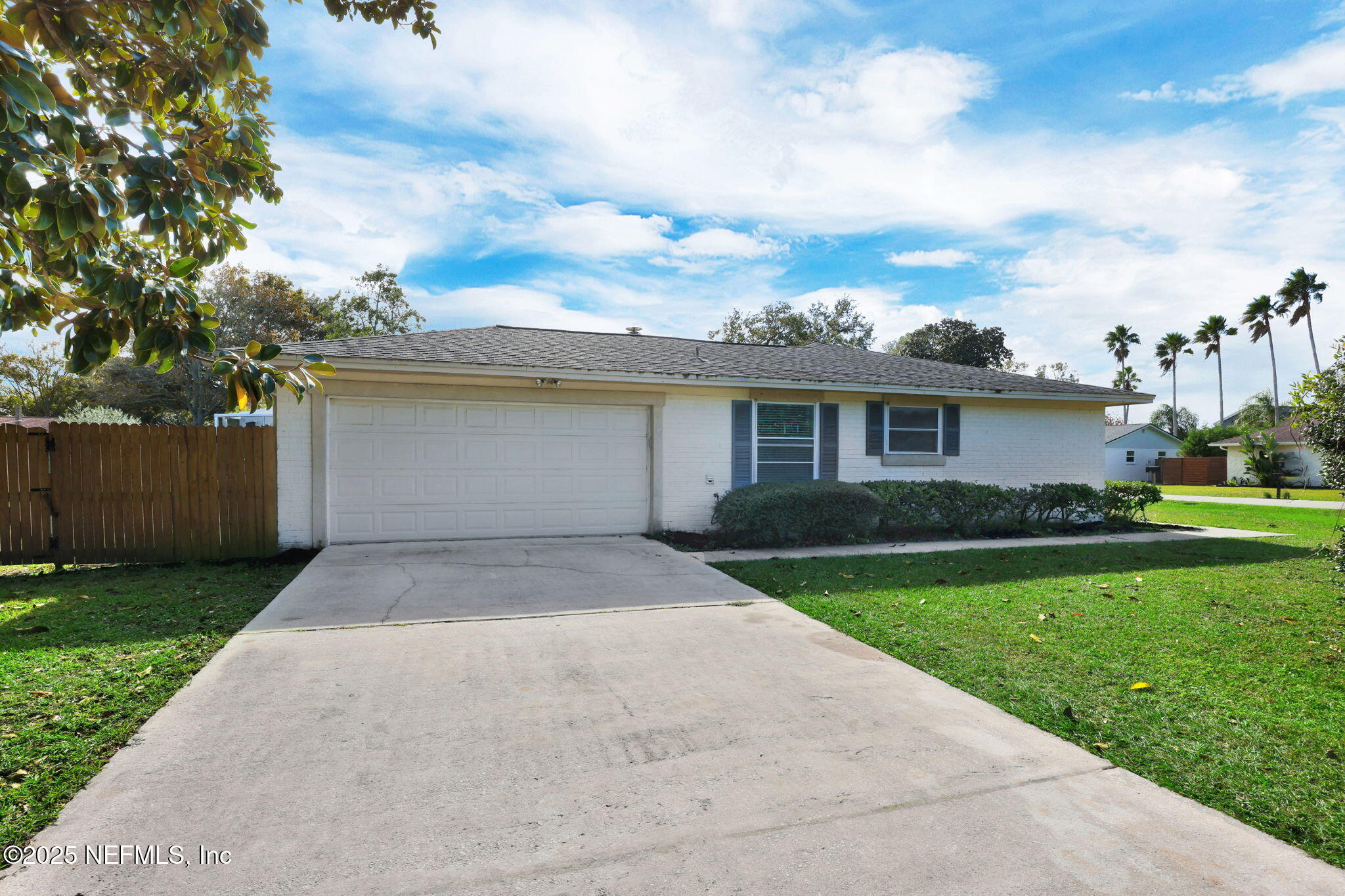 58 DOLPHIN Boulevard E