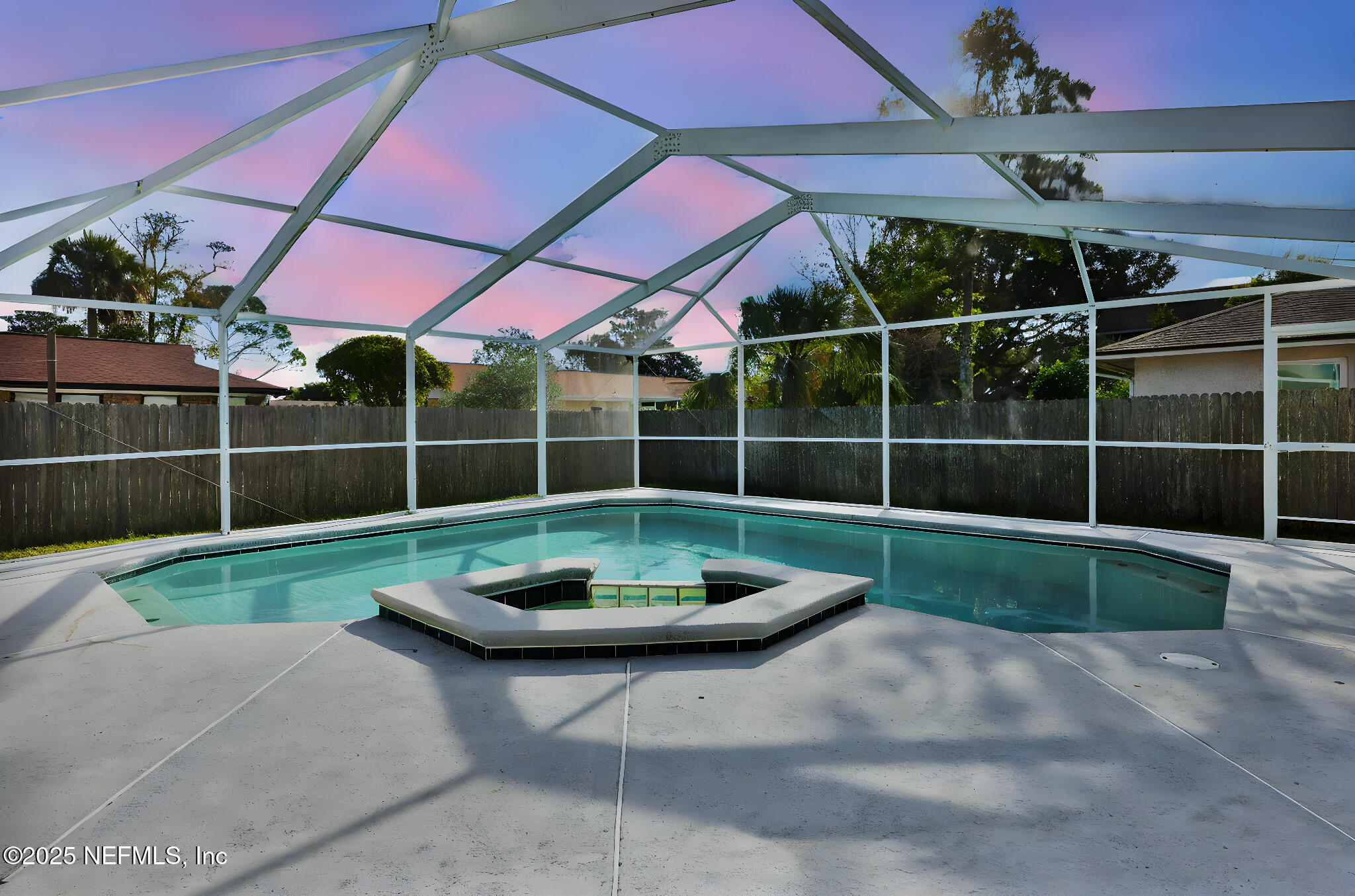 58 DOLPHIN Boulevard E