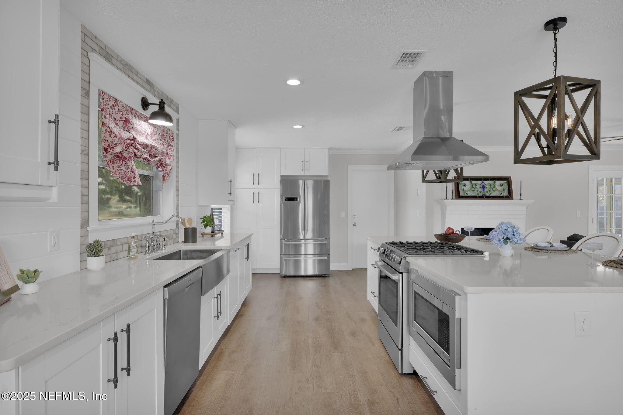 58 DOLPHIN Boulevard E