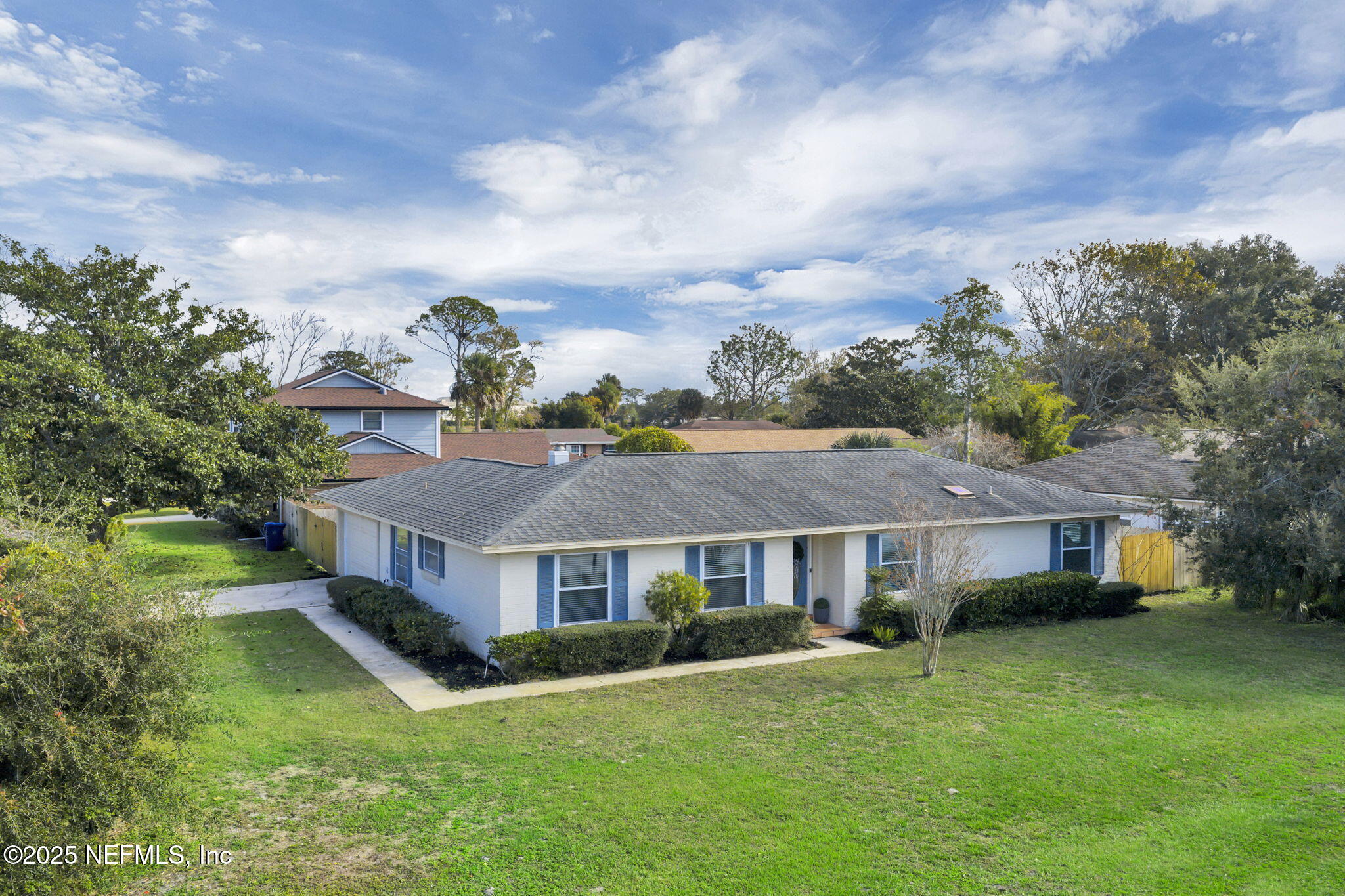 58 DOLPHIN Boulevard E