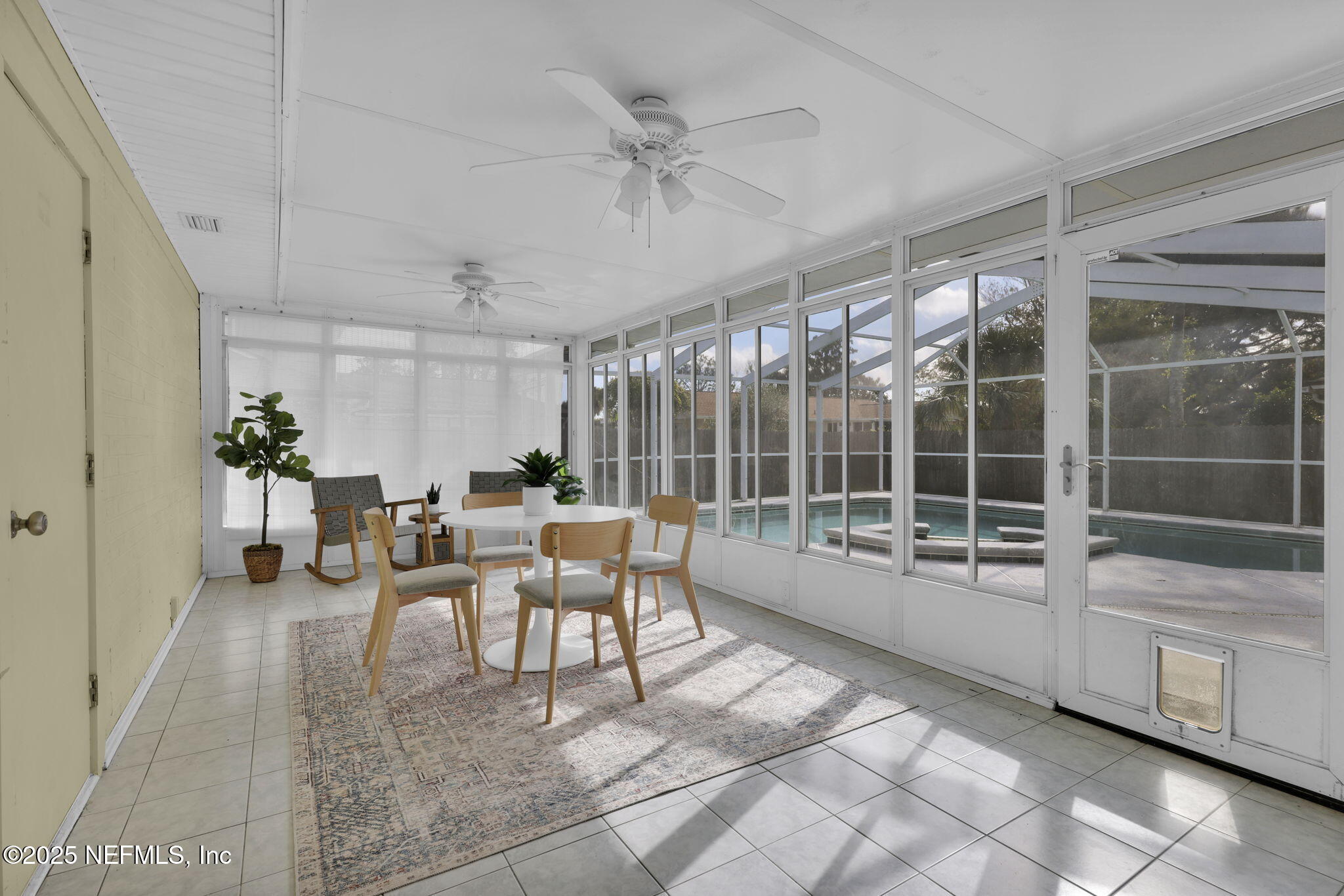 58 DOLPHIN Boulevard E