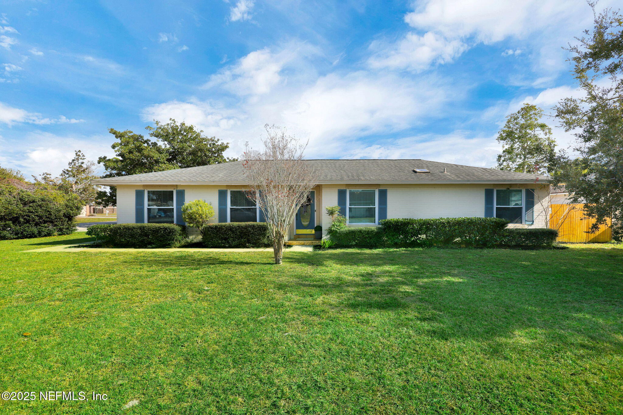 58 DOLPHIN Boulevard E