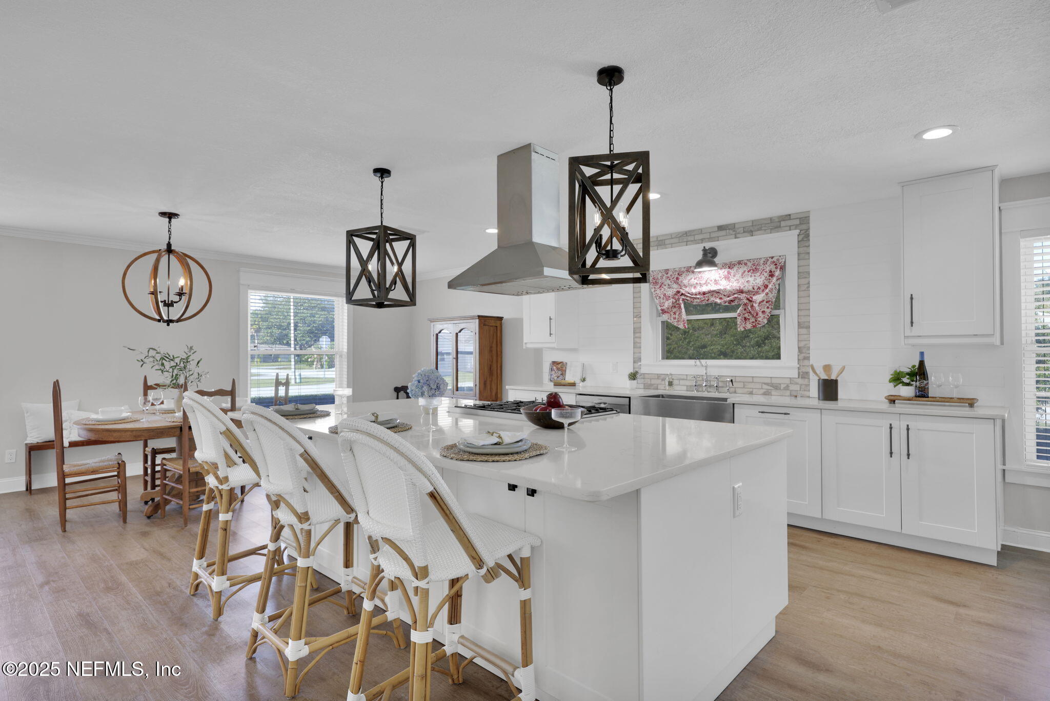 58 DOLPHIN Boulevard E