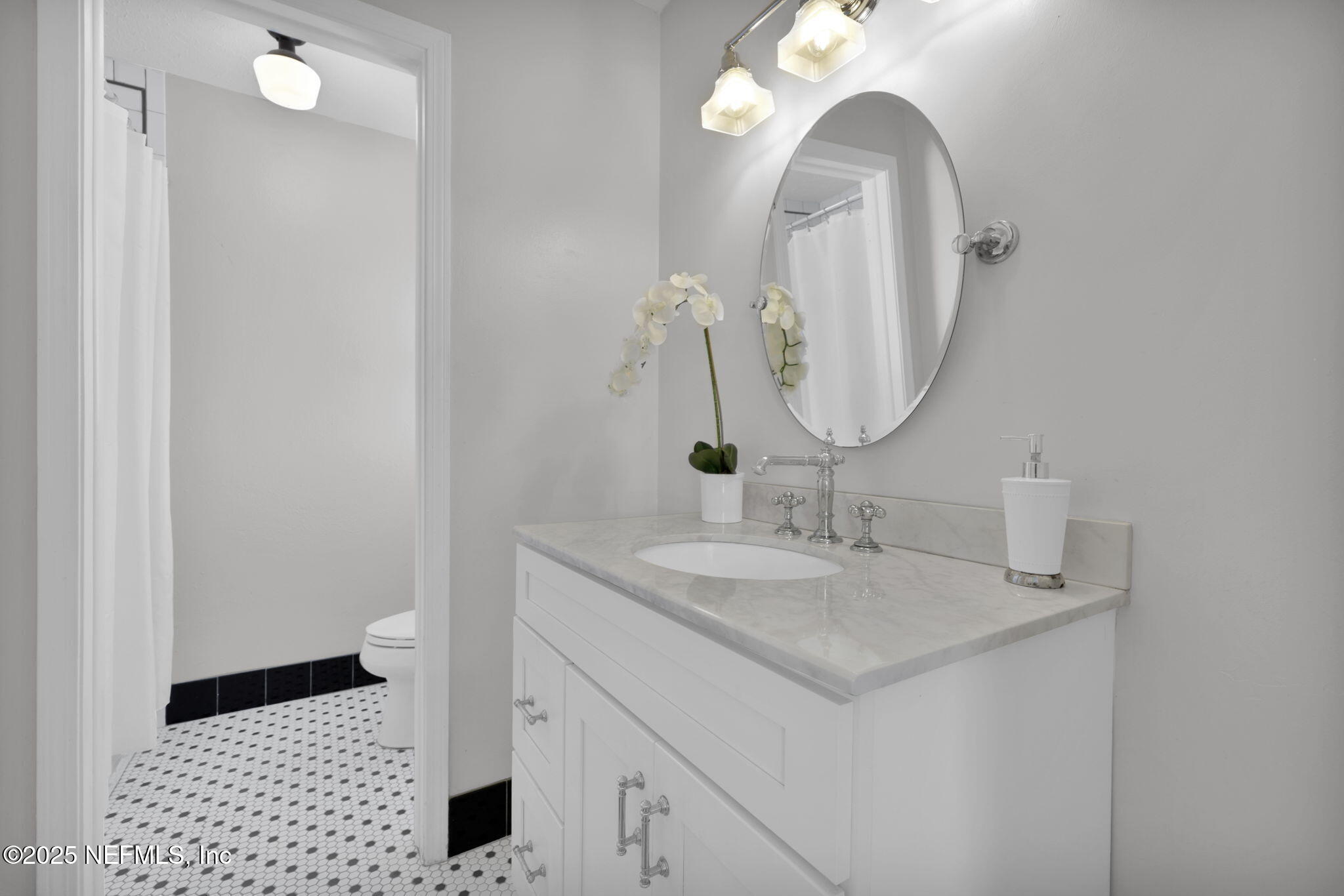 58 DOLPHIN Boulevard E