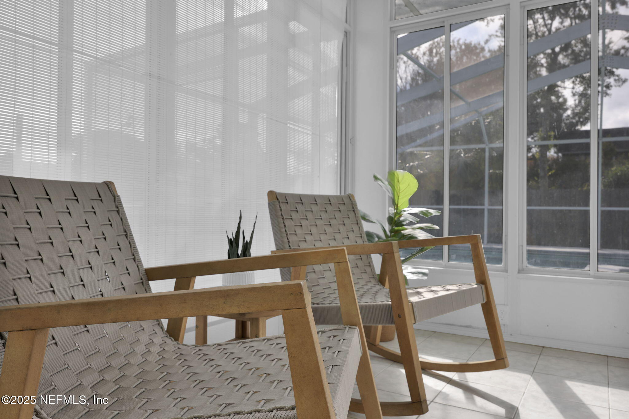 58 DOLPHIN Boulevard E