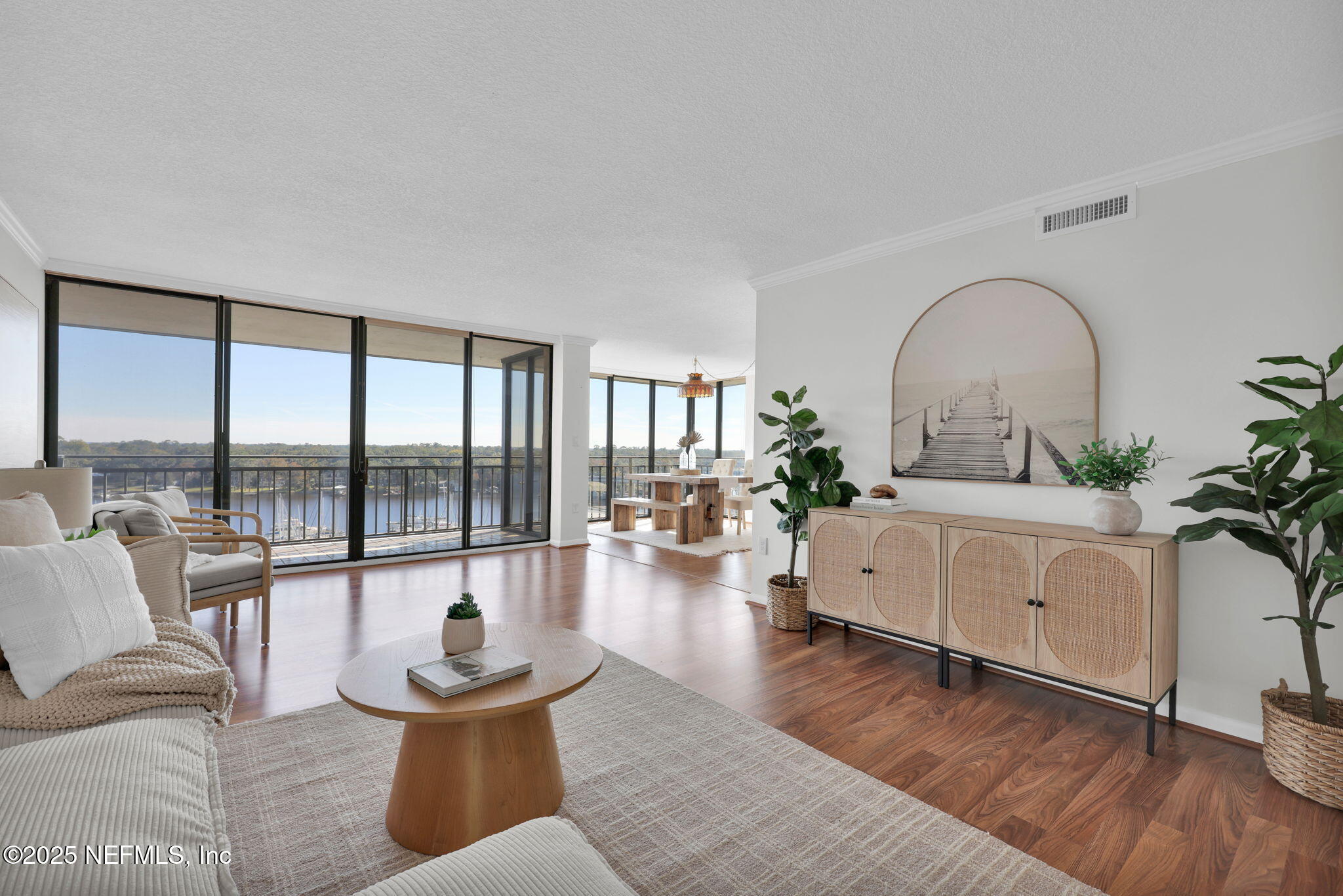 4401 LAKESIDE Drive 1204