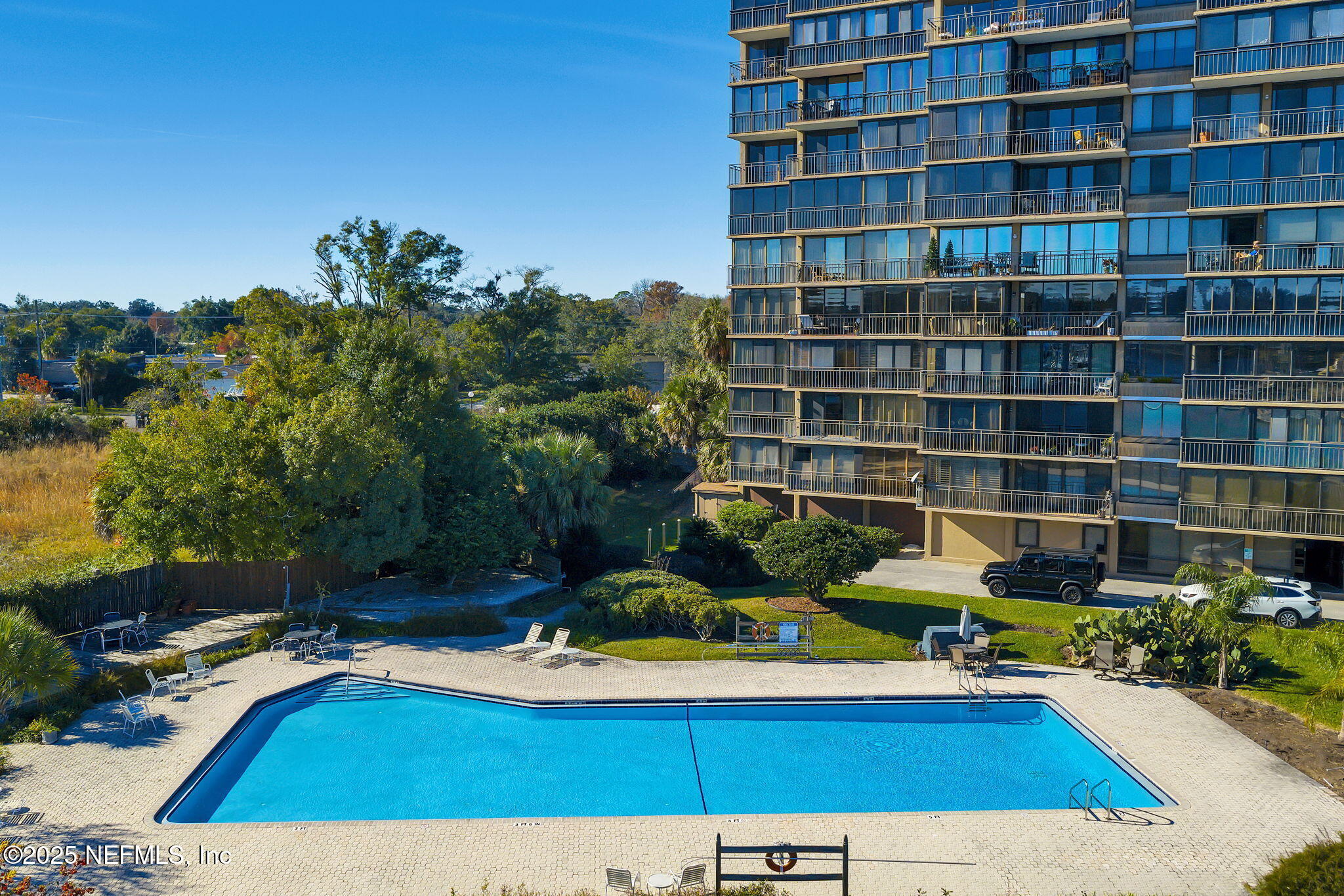 4401 LAKESIDE Drive 1204