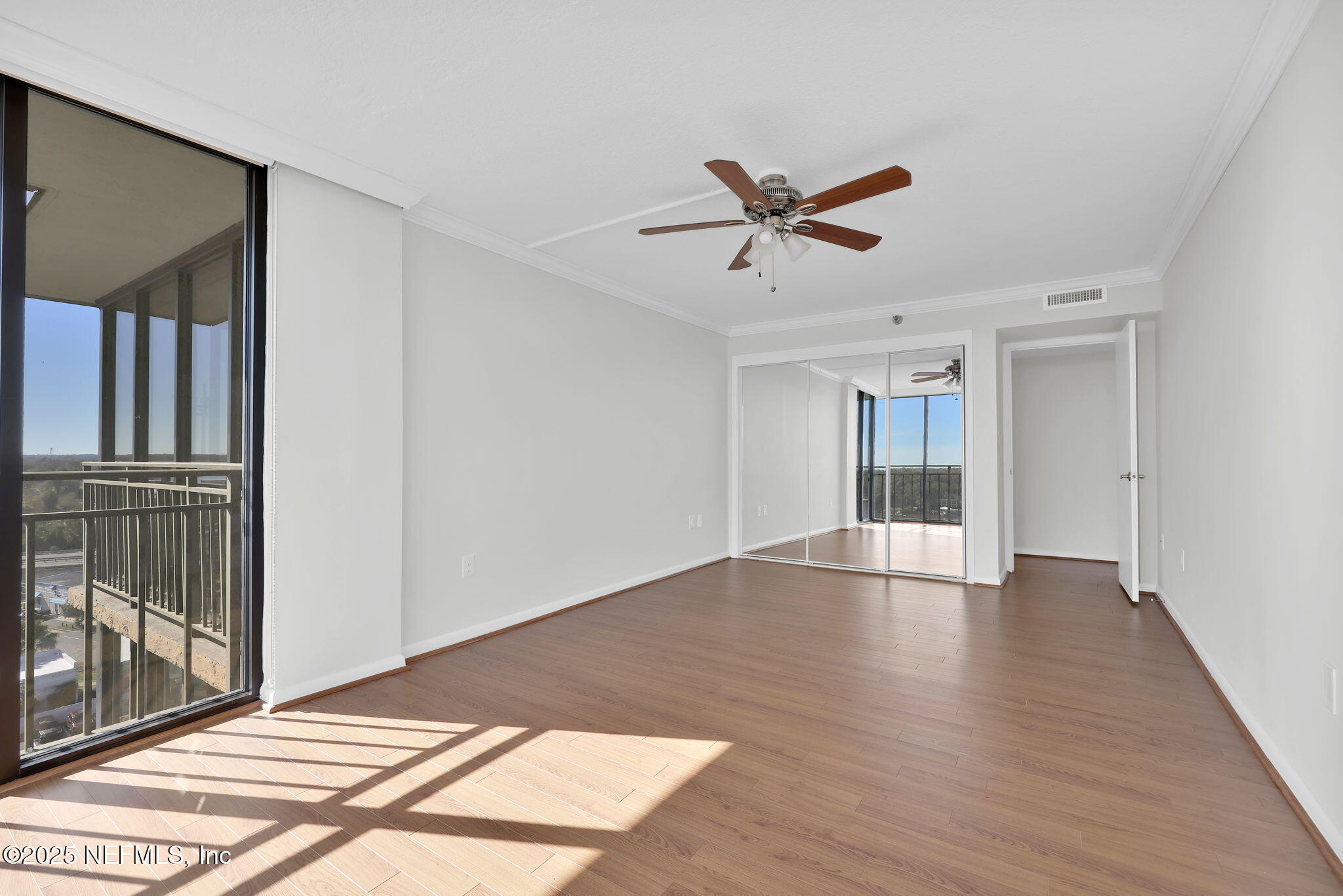 4401 LAKESIDE Drive 1204