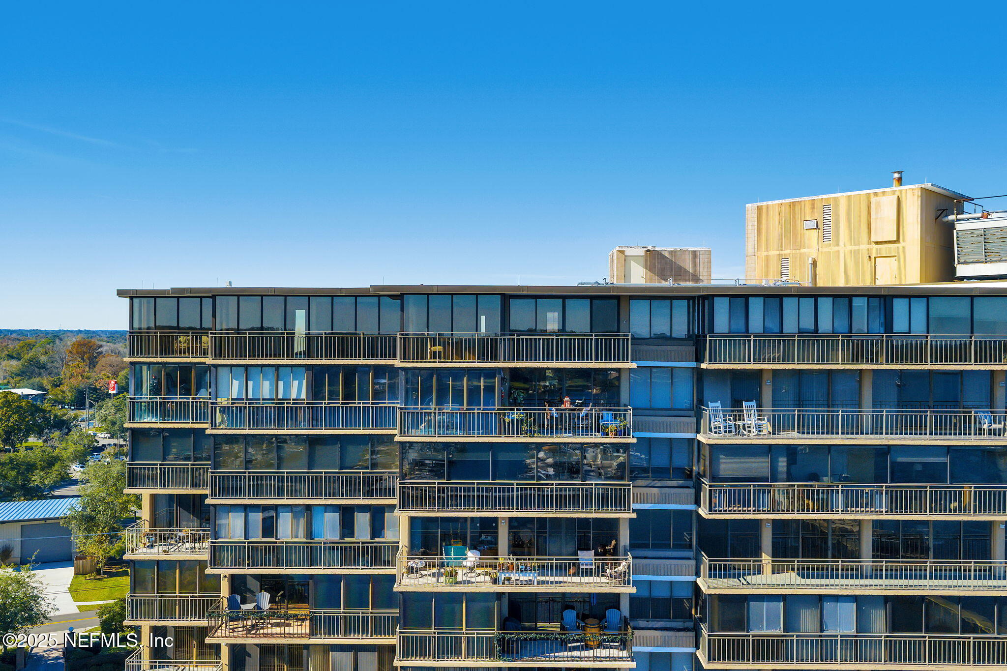 4401 LAKESIDE Drive 1204