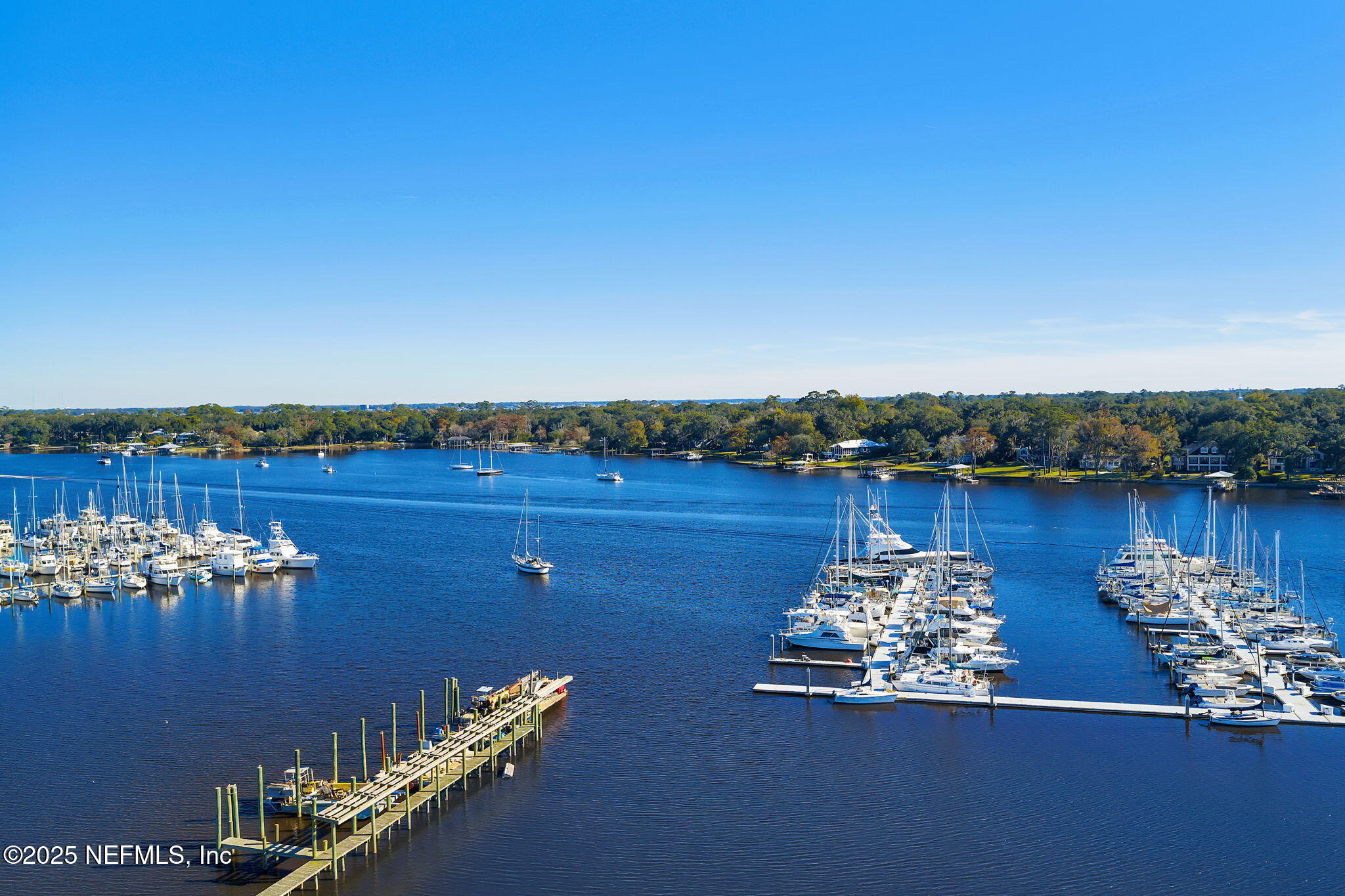 4401 LAKESIDE Drive 1204