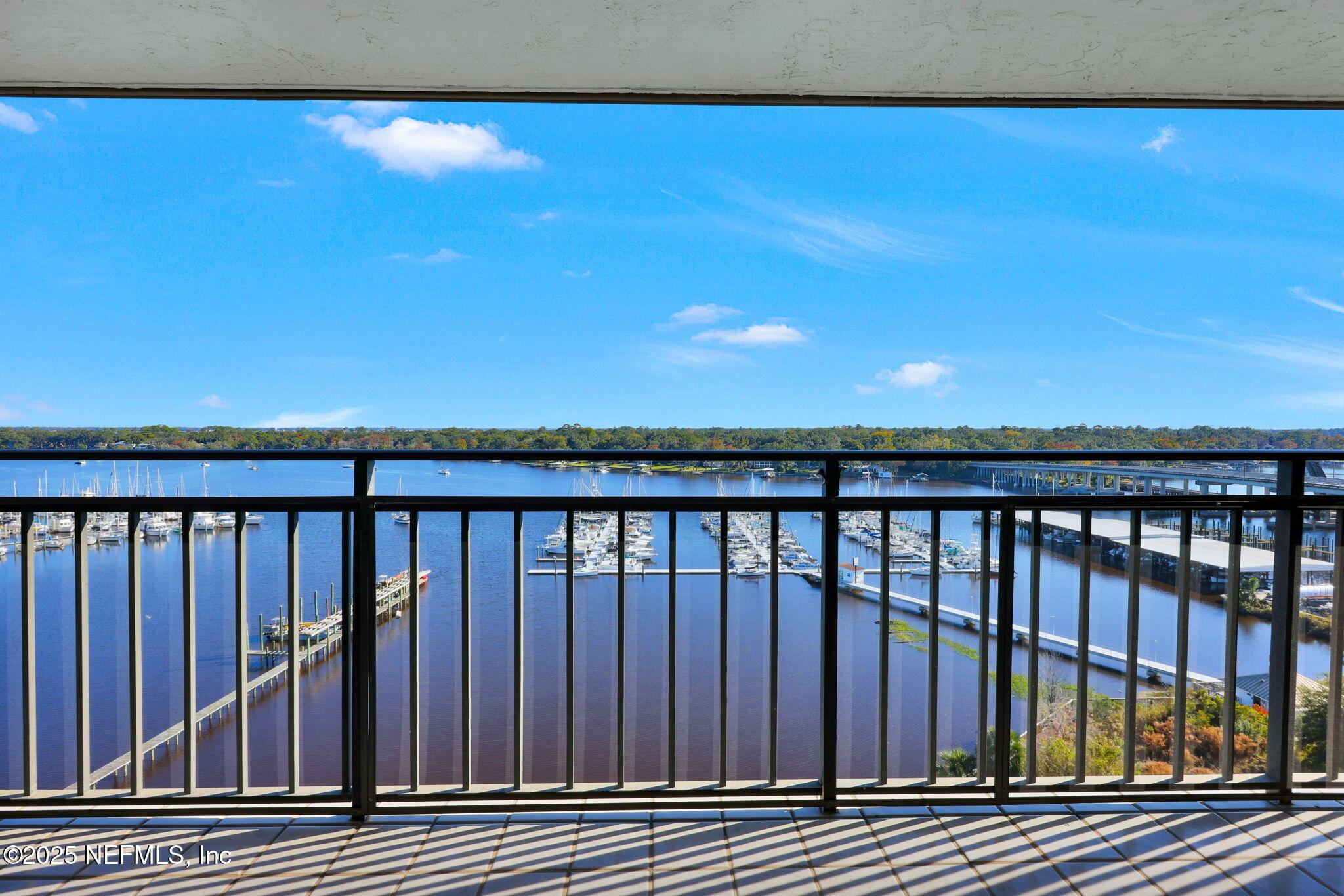 4401 LAKESIDE Drive 1204