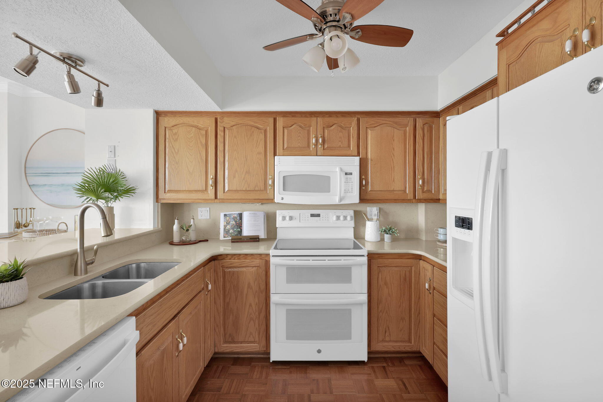 4401 LAKESIDE Drive 1204