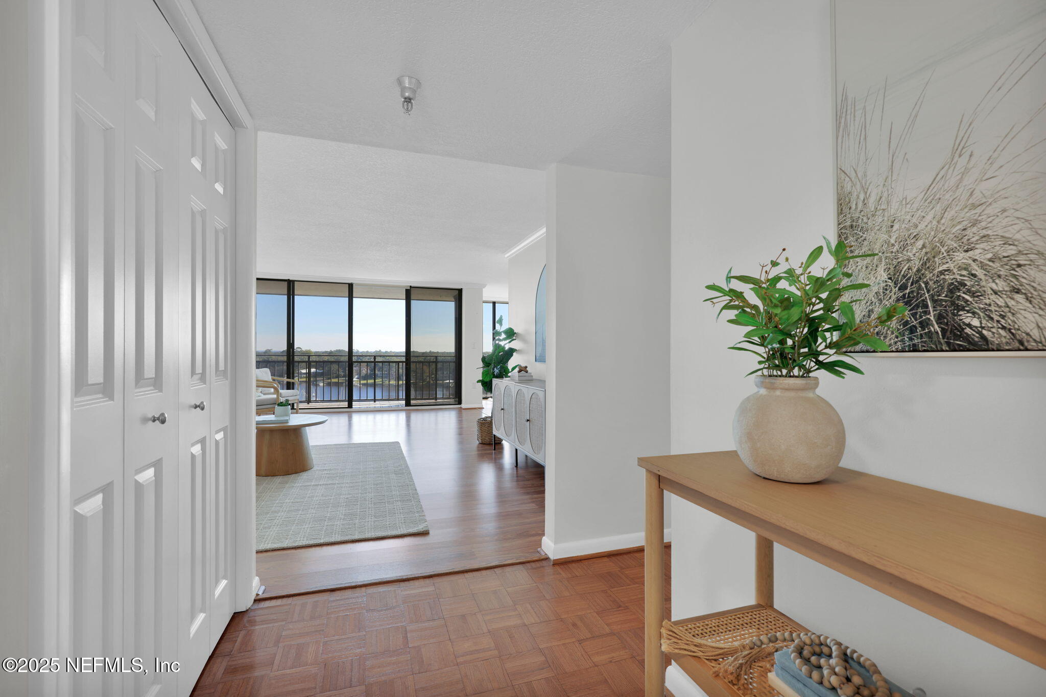 4401 LAKESIDE Drive 1204