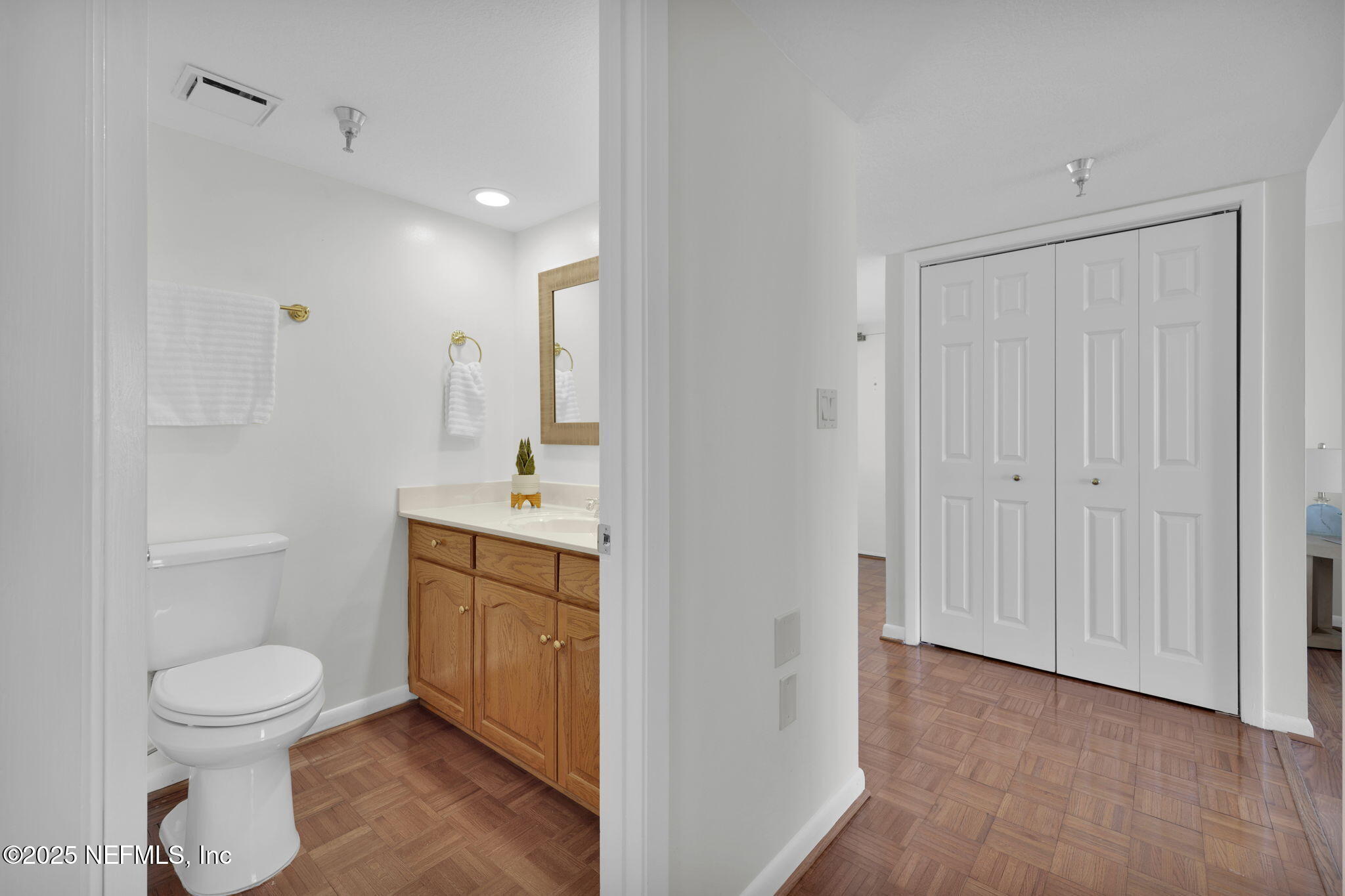 4401 LAKESIDE Drive 1204