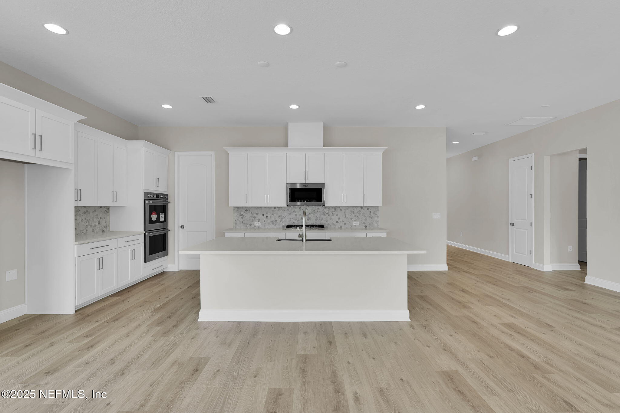 323 SAWGRASS Drive