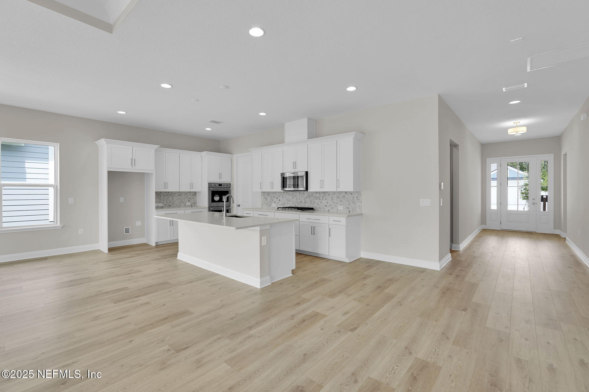 323 SAWGRASS Drive