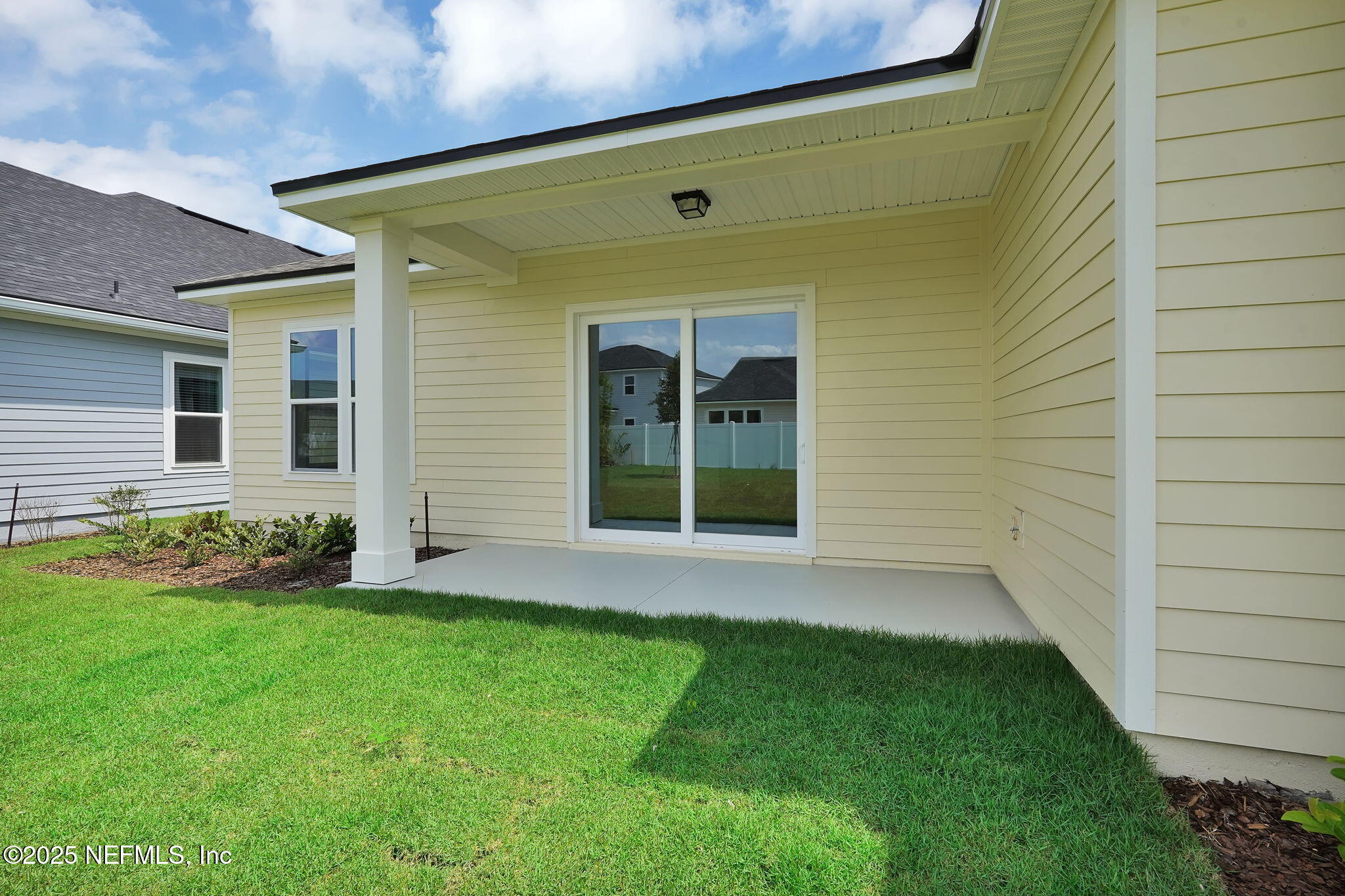 323 SAWGRASS Drive