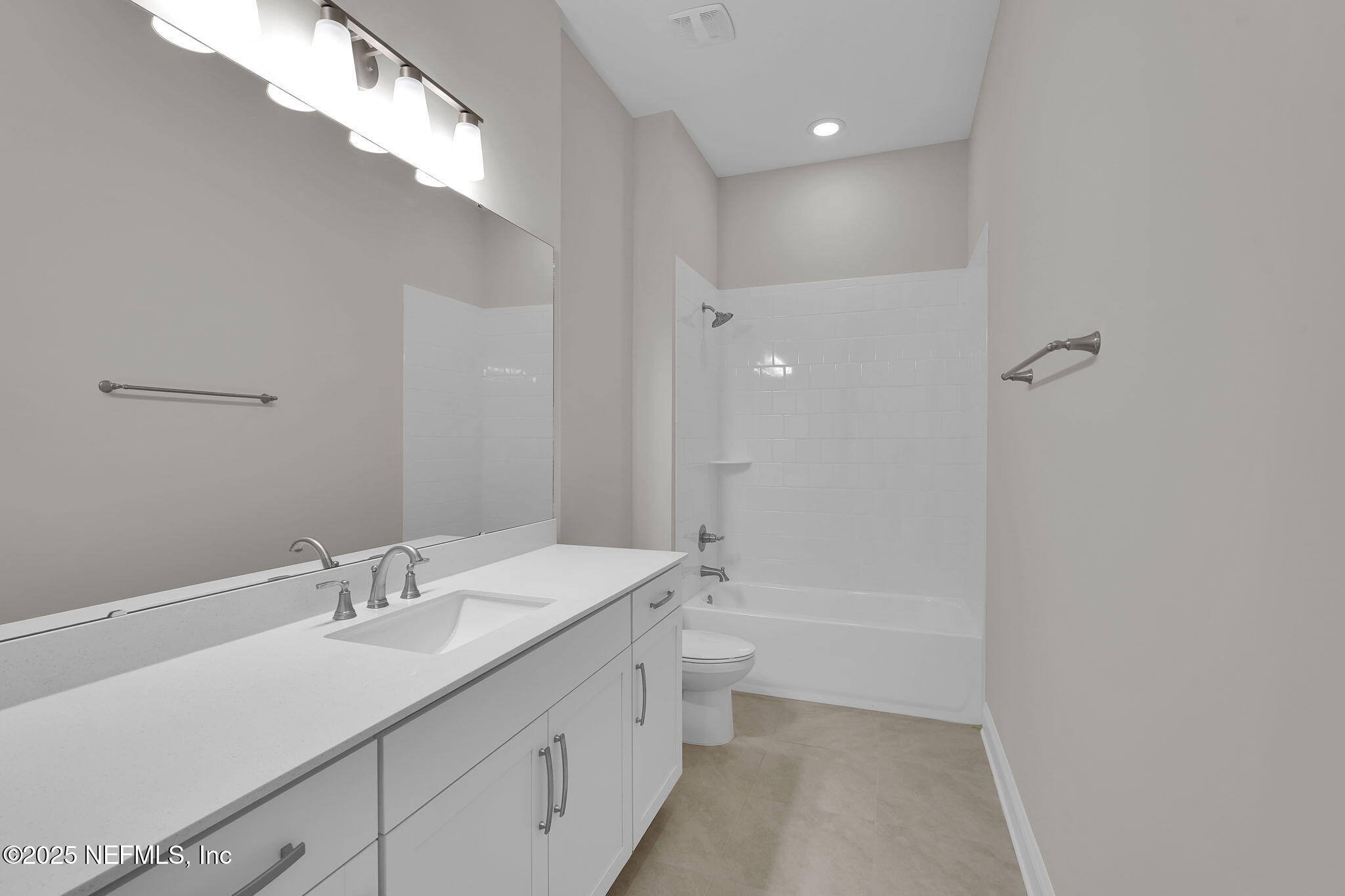 323 SAWGRASS Drive