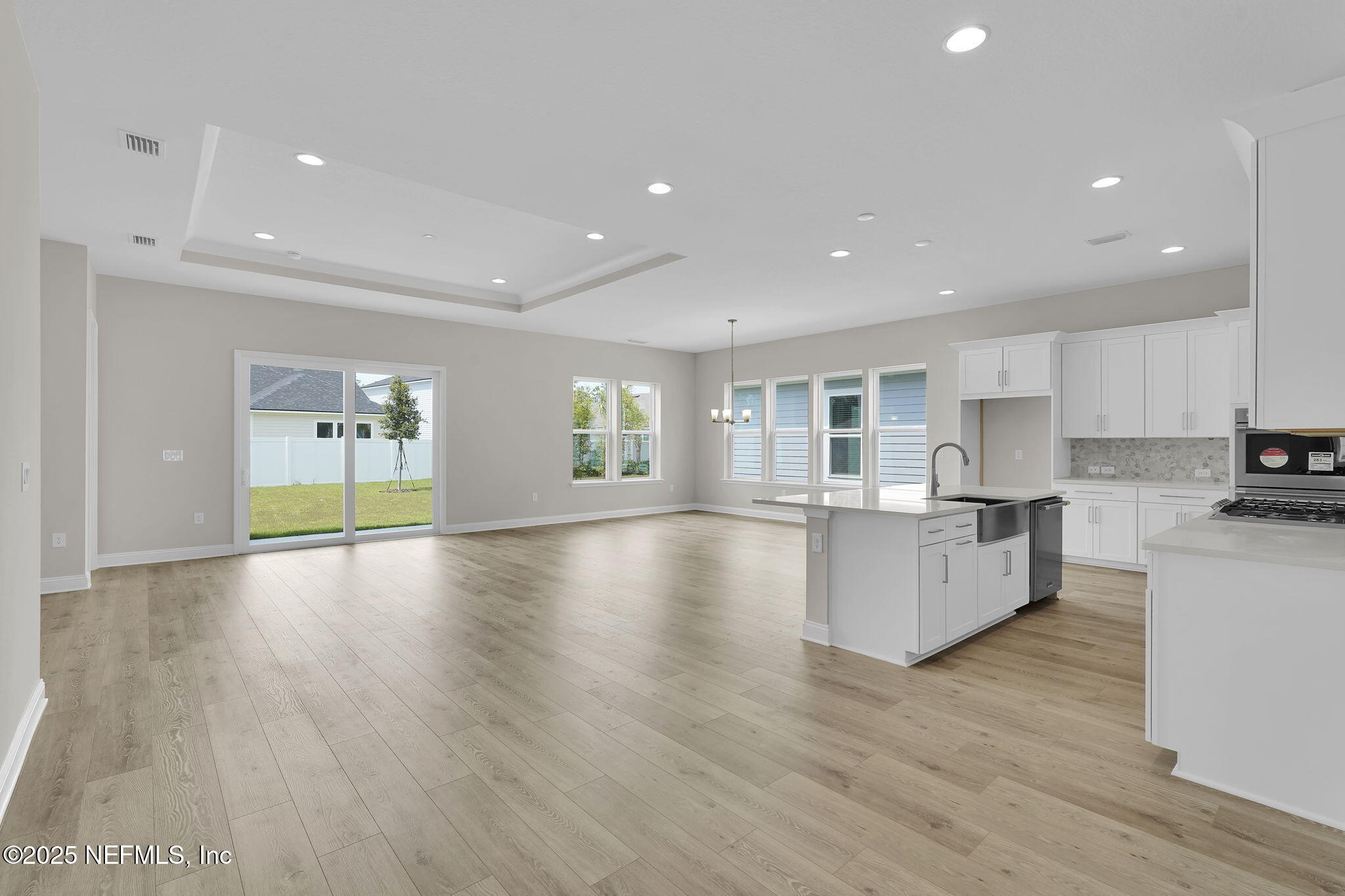 323 SAWGRASS Drive