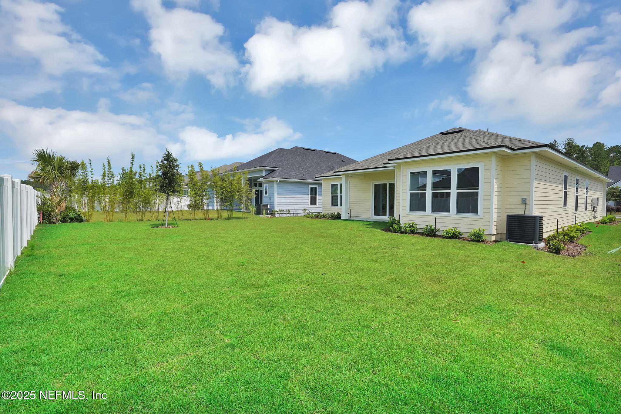 323 SAWGRASS Drive
