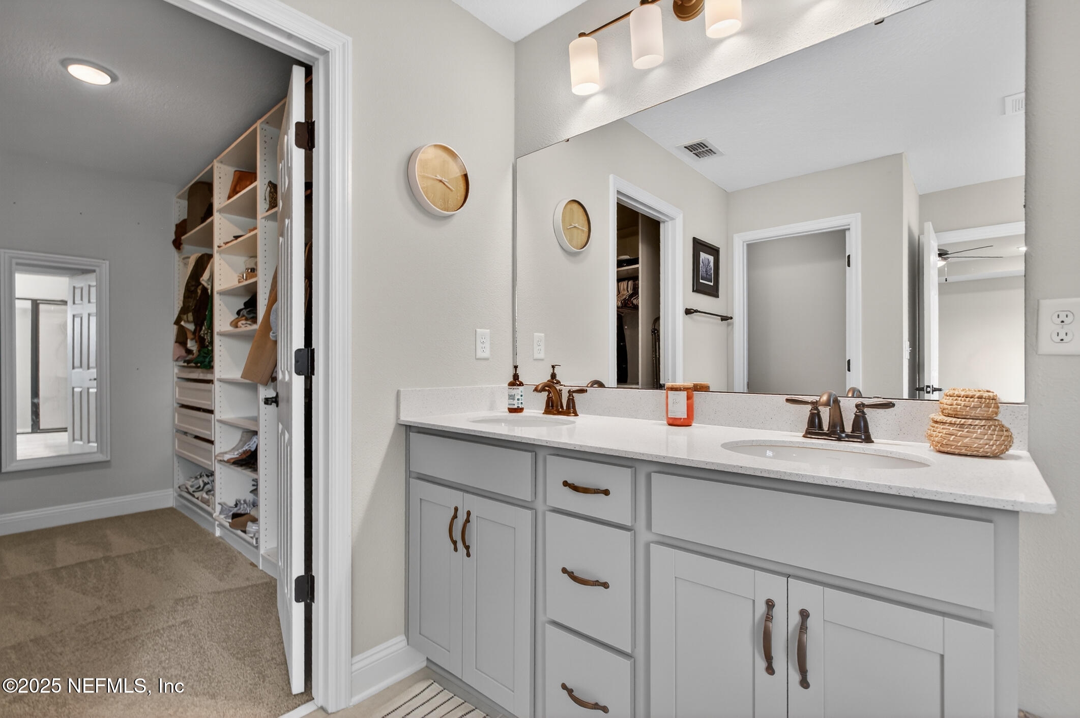 13659 HOLSINGER Boulevard