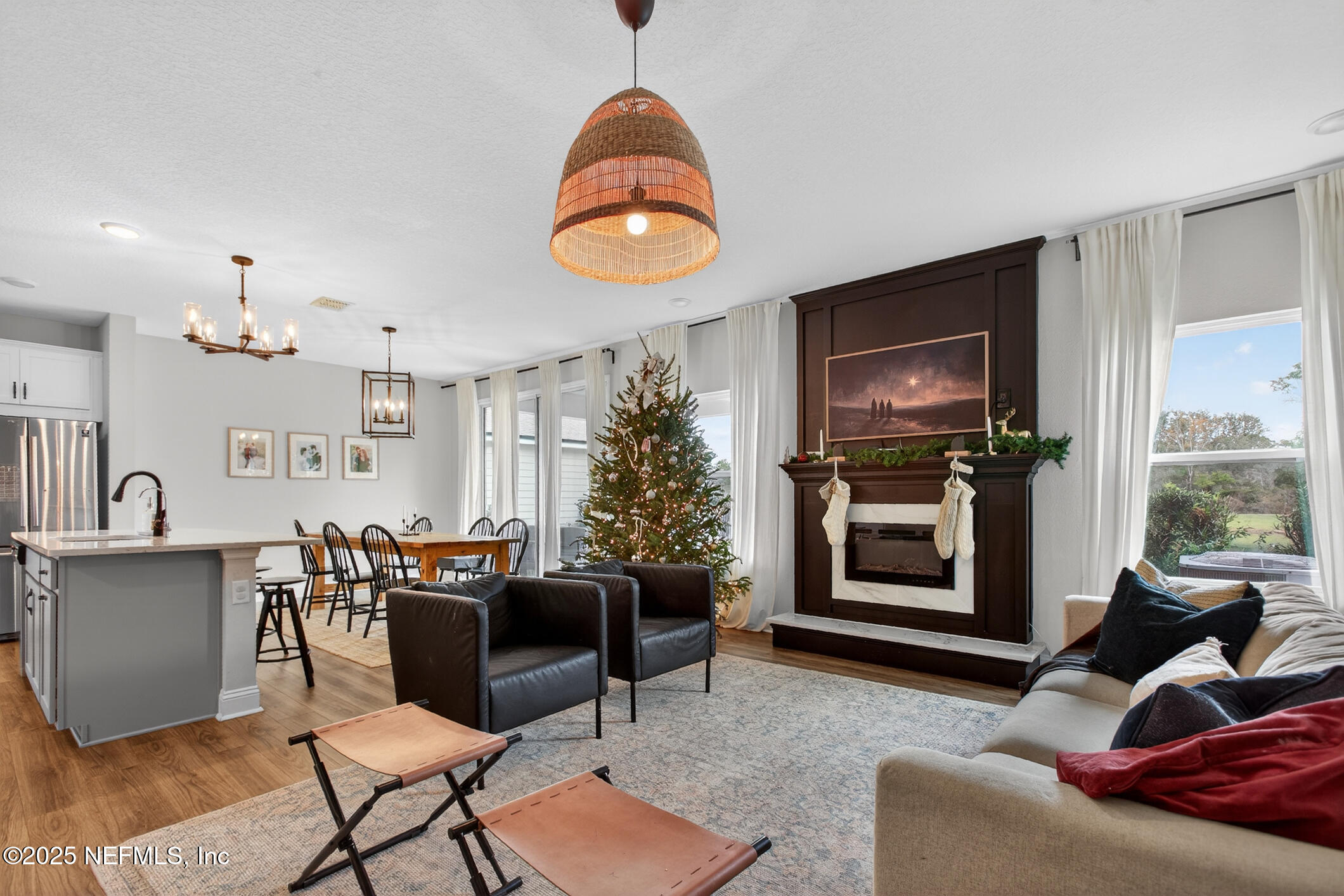 13659 HOLSINGER Boulevard